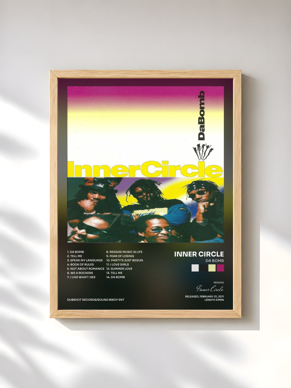 #bois Tableau de l'album Da Bomb de Inner Circle, cadre en bois brut, imprimé et encadré en France