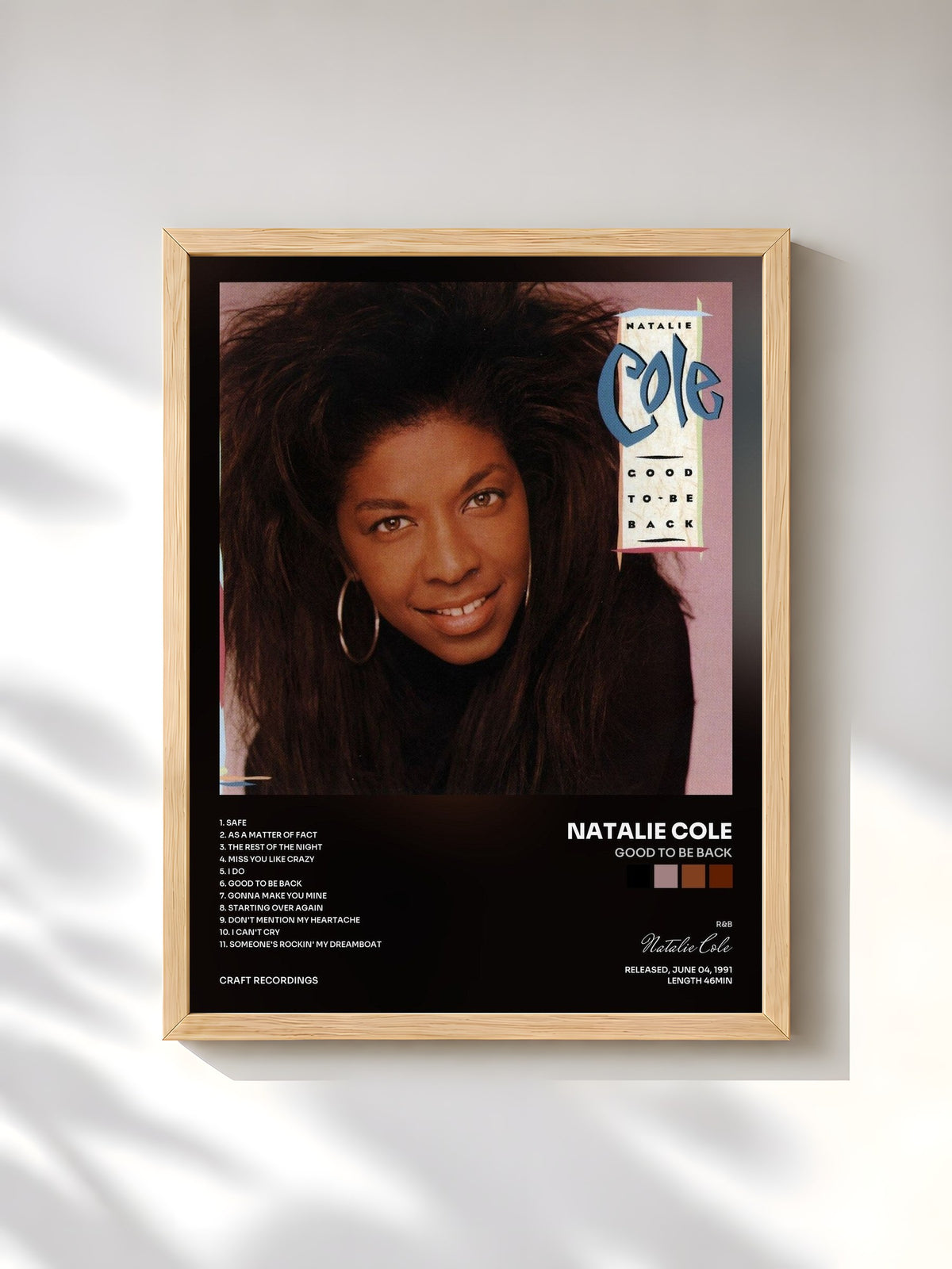 #bois Tableau de l'album Good To Be Back de Natalie Cole, cadre en bois brut, imprimé et encadré en France