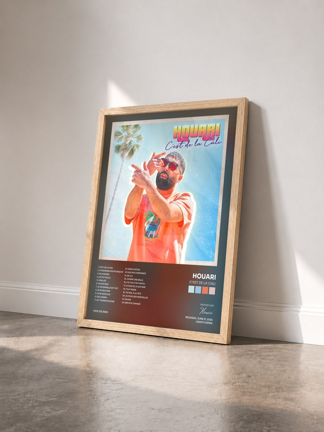 #bois Tableau de l'album C'est de la Cali de Houari vu de trois quarts, cadre en bois brut