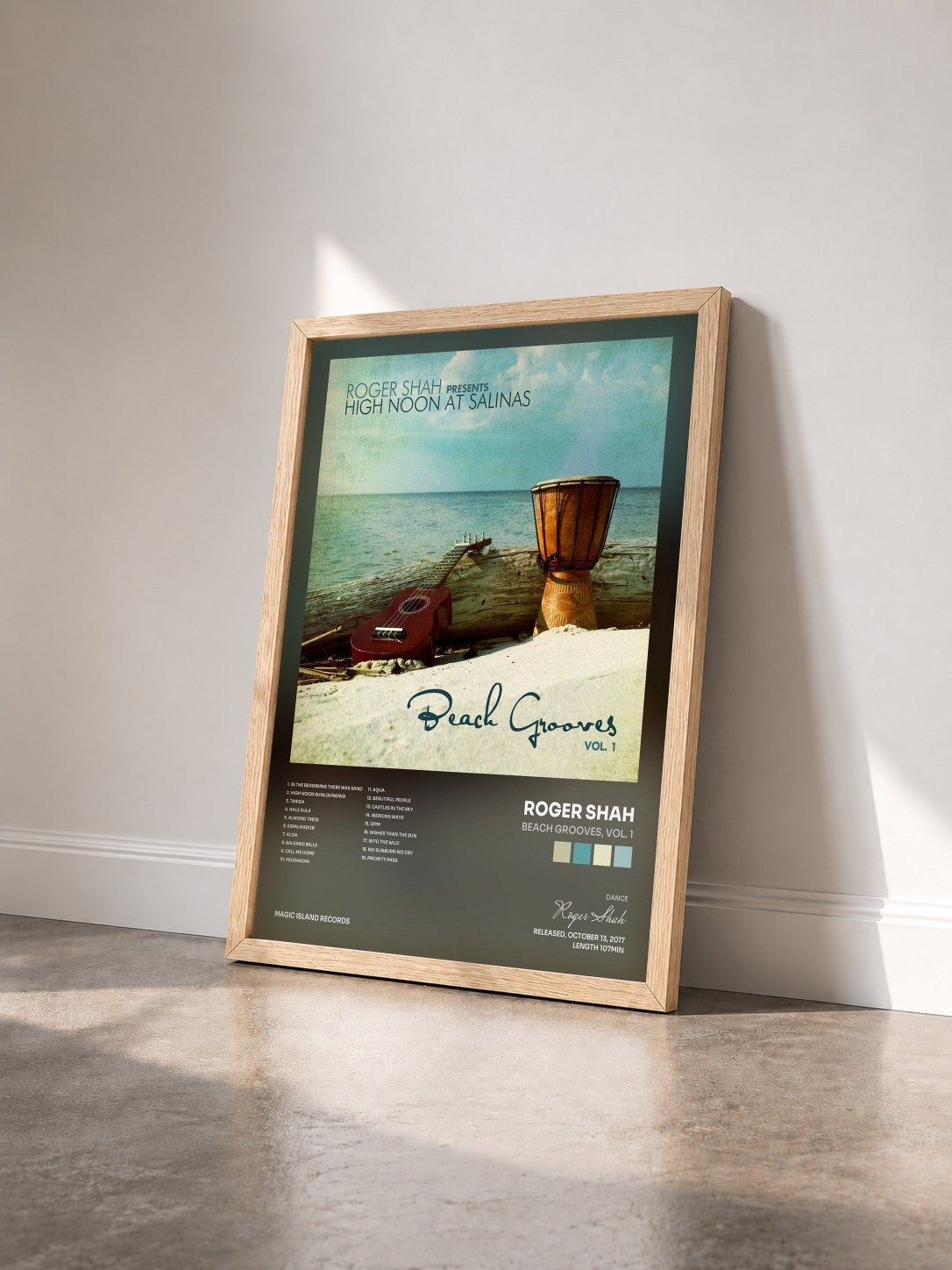 #bois Tableau de l'album Beach Grooves, Vol. 1 de Roger Shah vu de trois quarts, cadre en bois brut