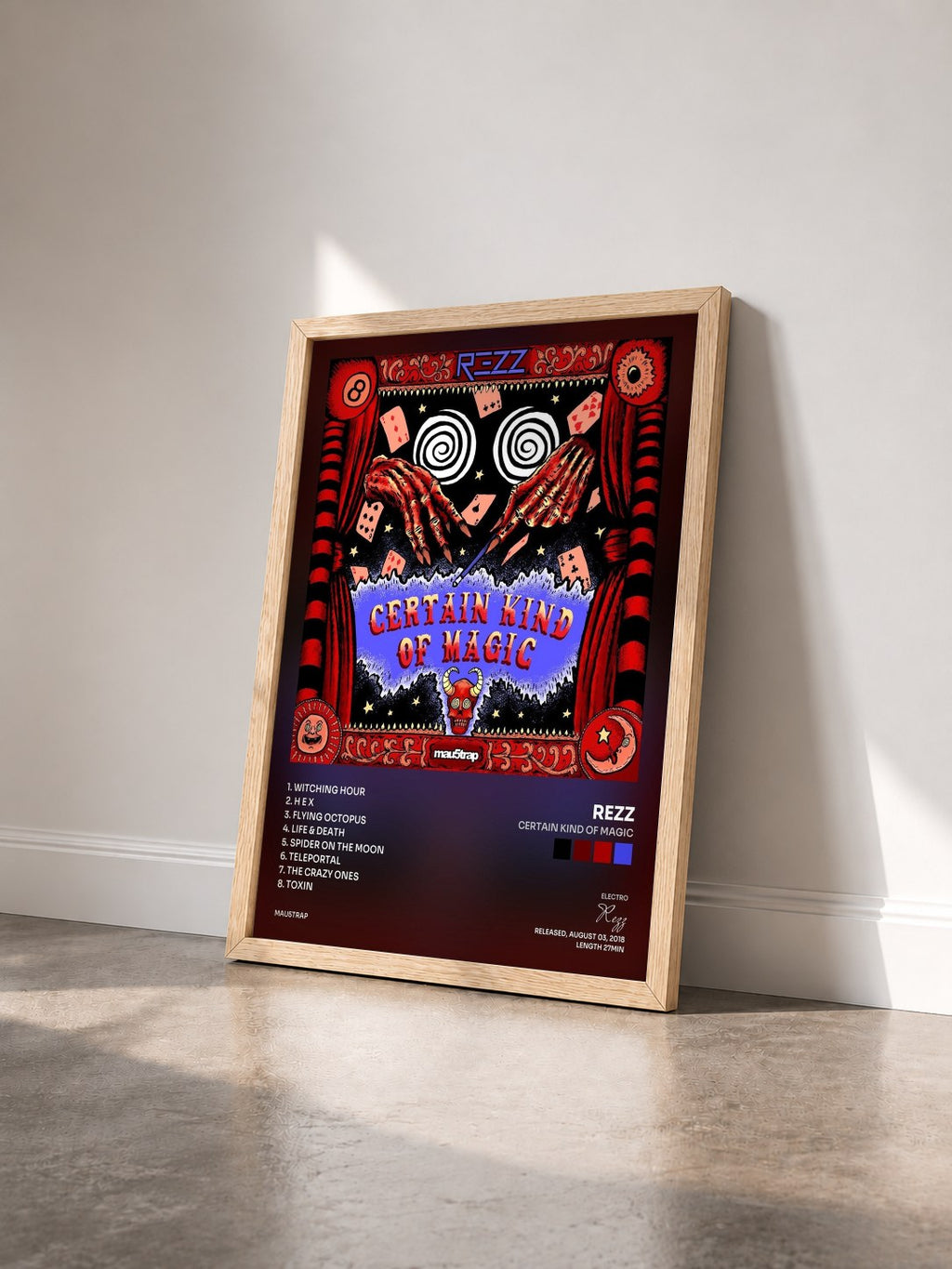 #bois Tableau de l'album Certain Kind of Magic de Rezz vu de trois quarts, cadre en bois brut