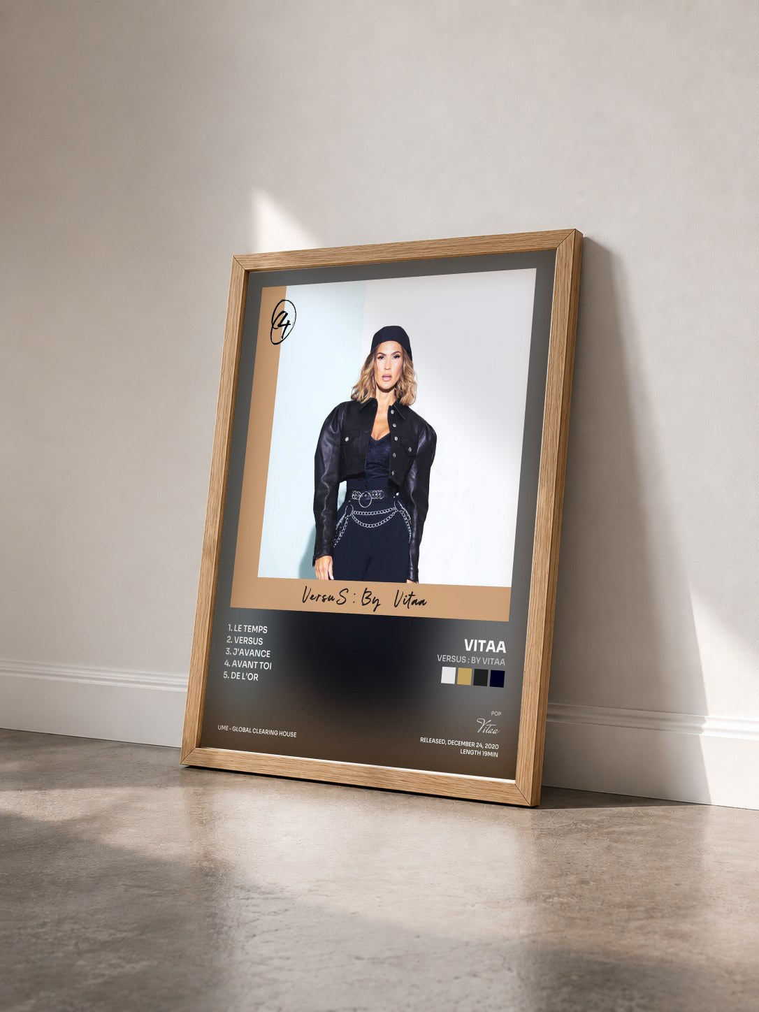 #bois Tableau de l'album VersuS : By Vitaa de Vitaa vu de trois quarts, cadre en bois brut