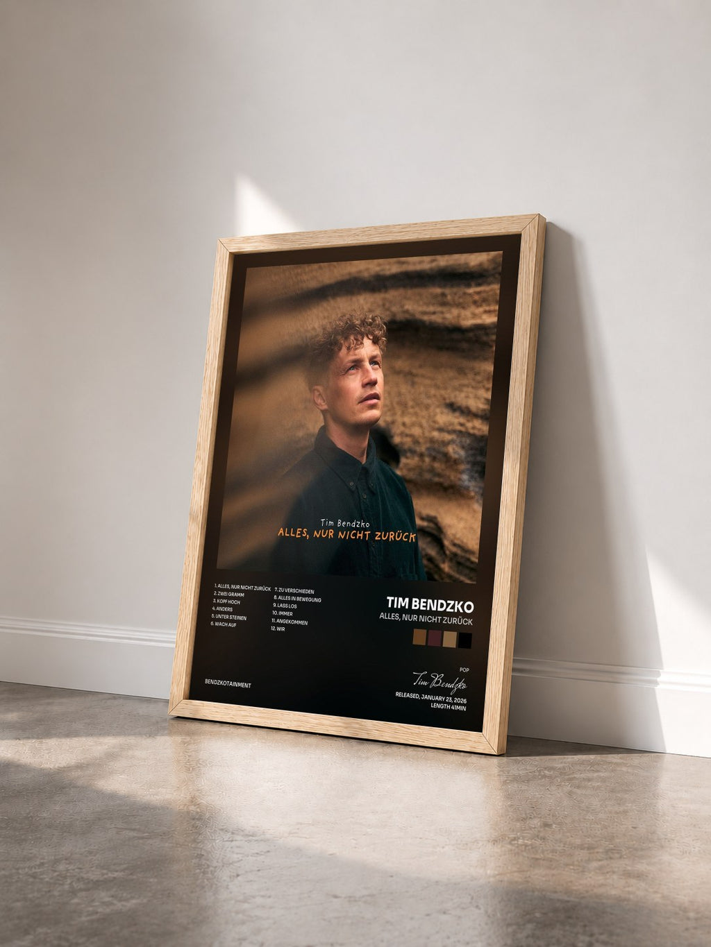 #bois Tableau de l'album Alles, nur nicht zurück de Tim Bendzko vu de trois quarts, cadre en bois brut