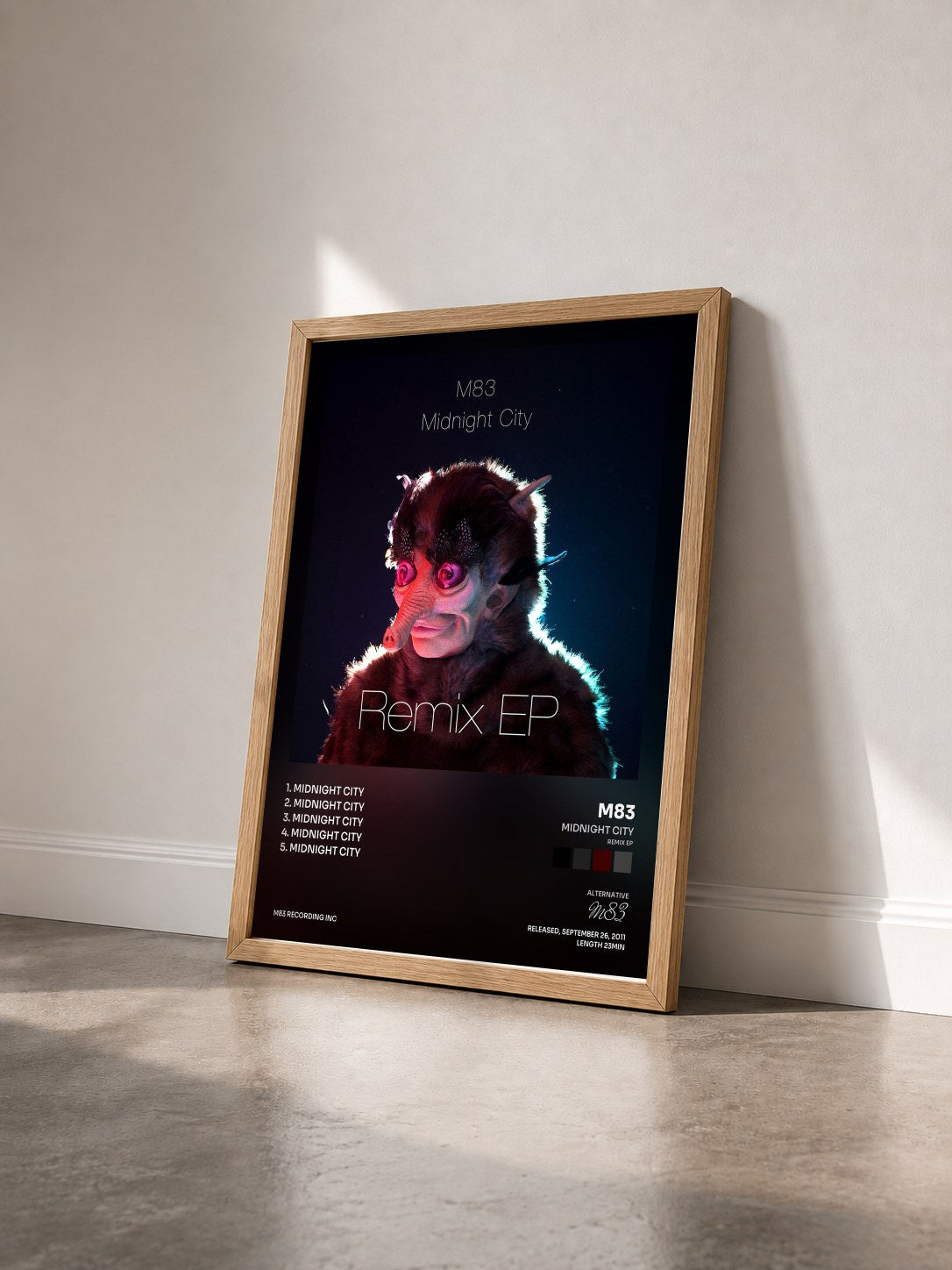 #bois Tableau de l'album Midnight City (Remix EP) de M83 vu de trois quarts, cadre en bois brut