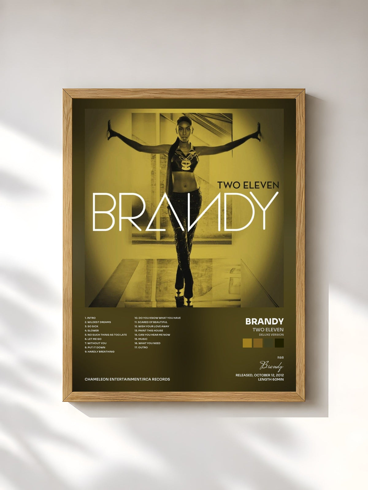 #bois Tableau de l'album Two Eleven (Deluxe Version) de Brandy, cadre en bois brut, imprimé et encadré en France