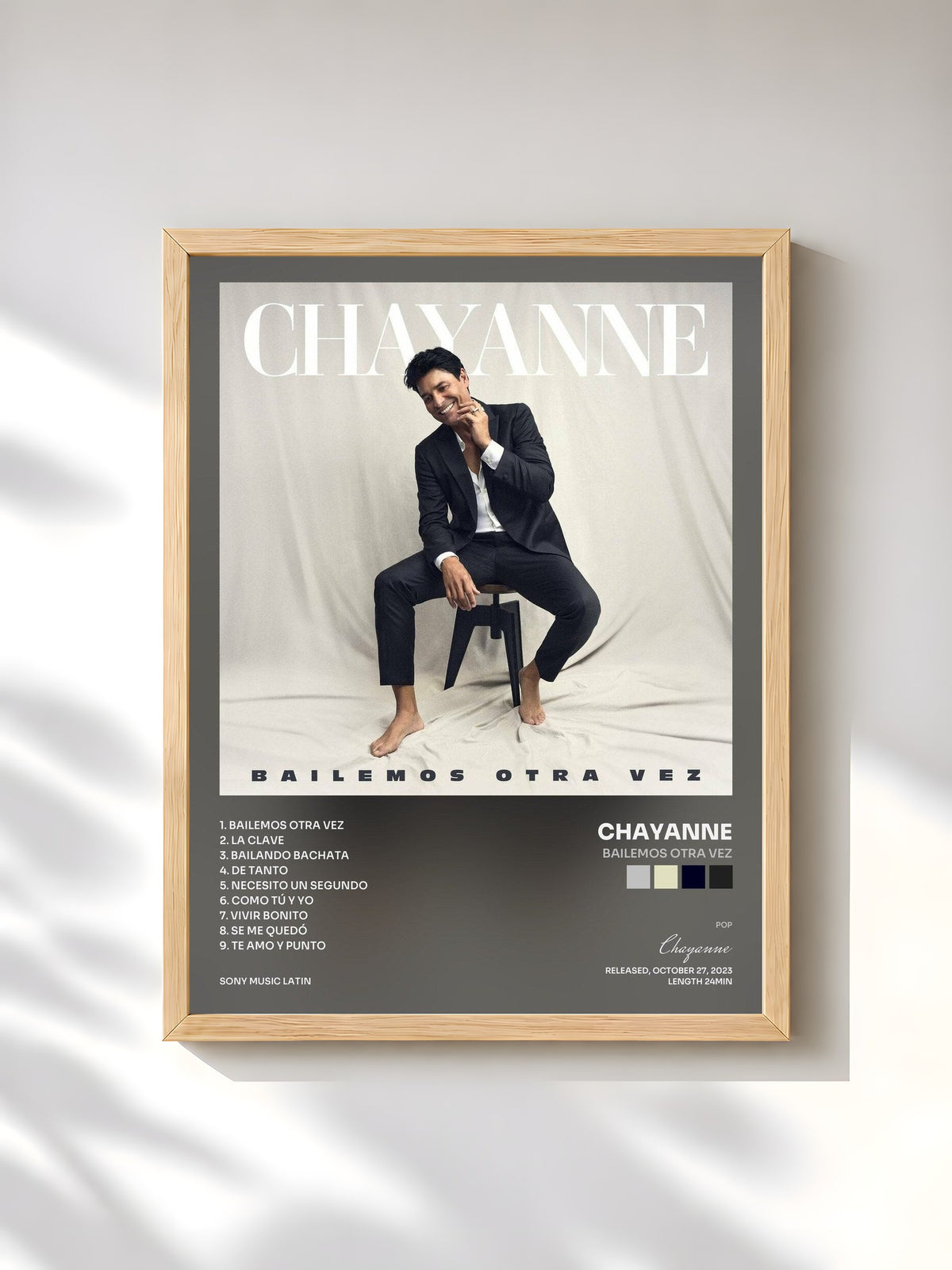 #bois Tableau de l'album Bailemos Otra Vez de Chayanne, cadre en bois brut, imprimé et encadré en France