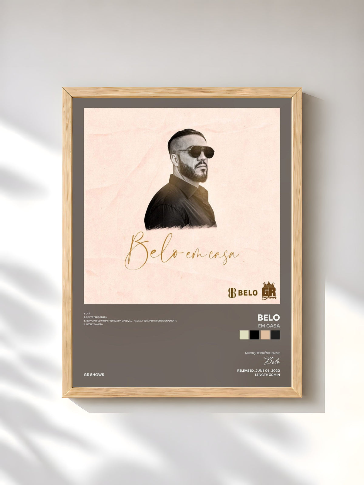 #bois Tableau de l'album Em Casa de Belo, cadre en bois brut, imprimé et encadré en France