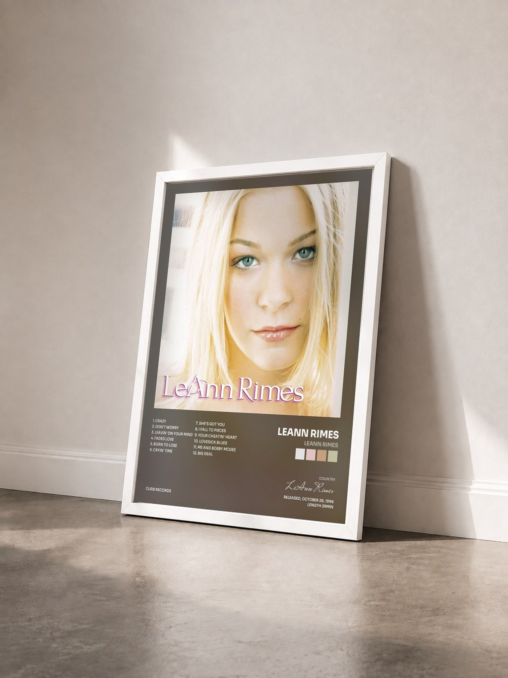 #blanc Tableau de l'album LeAnn Rimes de LeAnn Rimes vu de trois quarts, cadre blanc