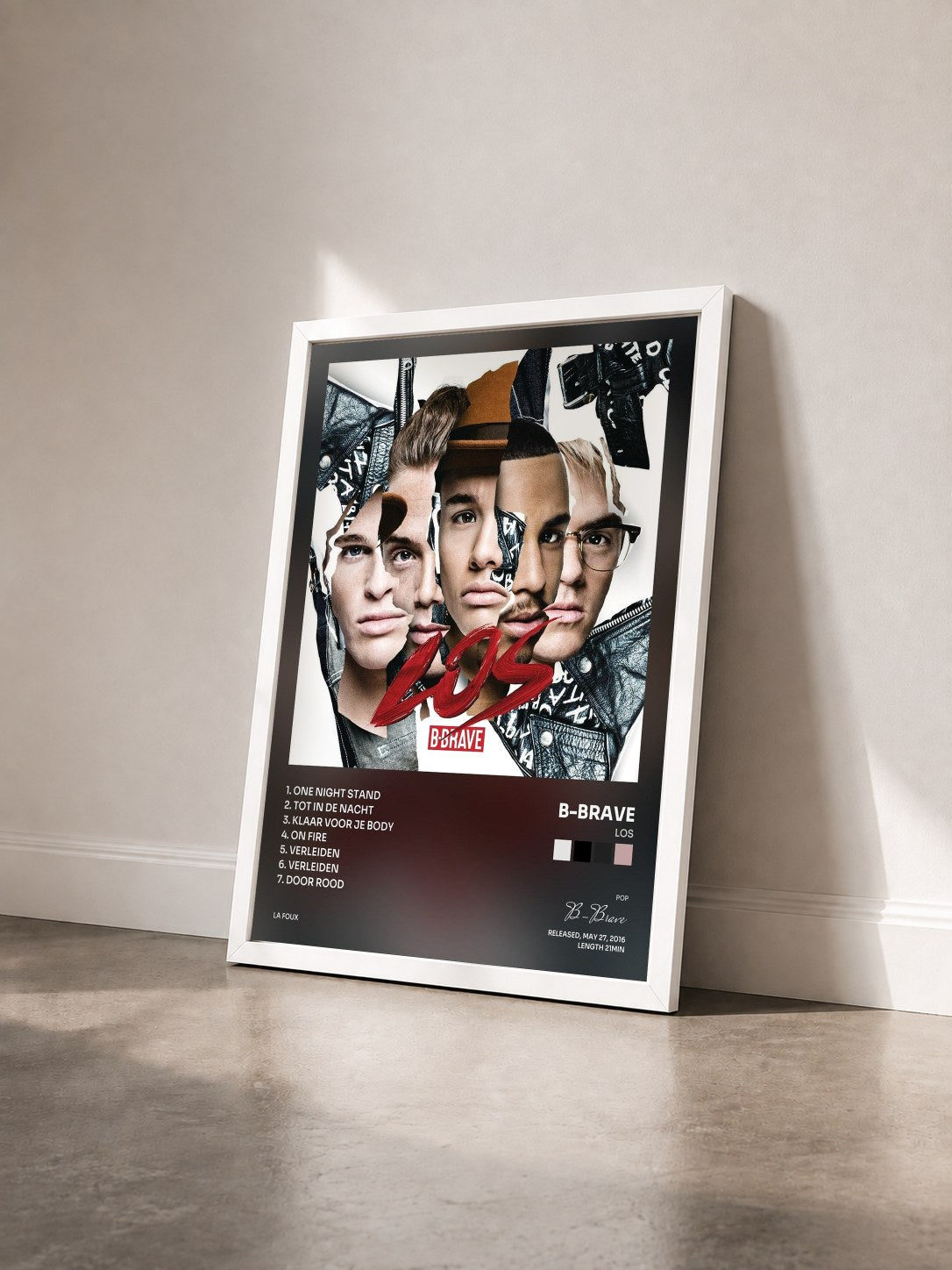 #blanc Tableau de l'album LOS de B-Brave vu de trois quarts, cadre blanc