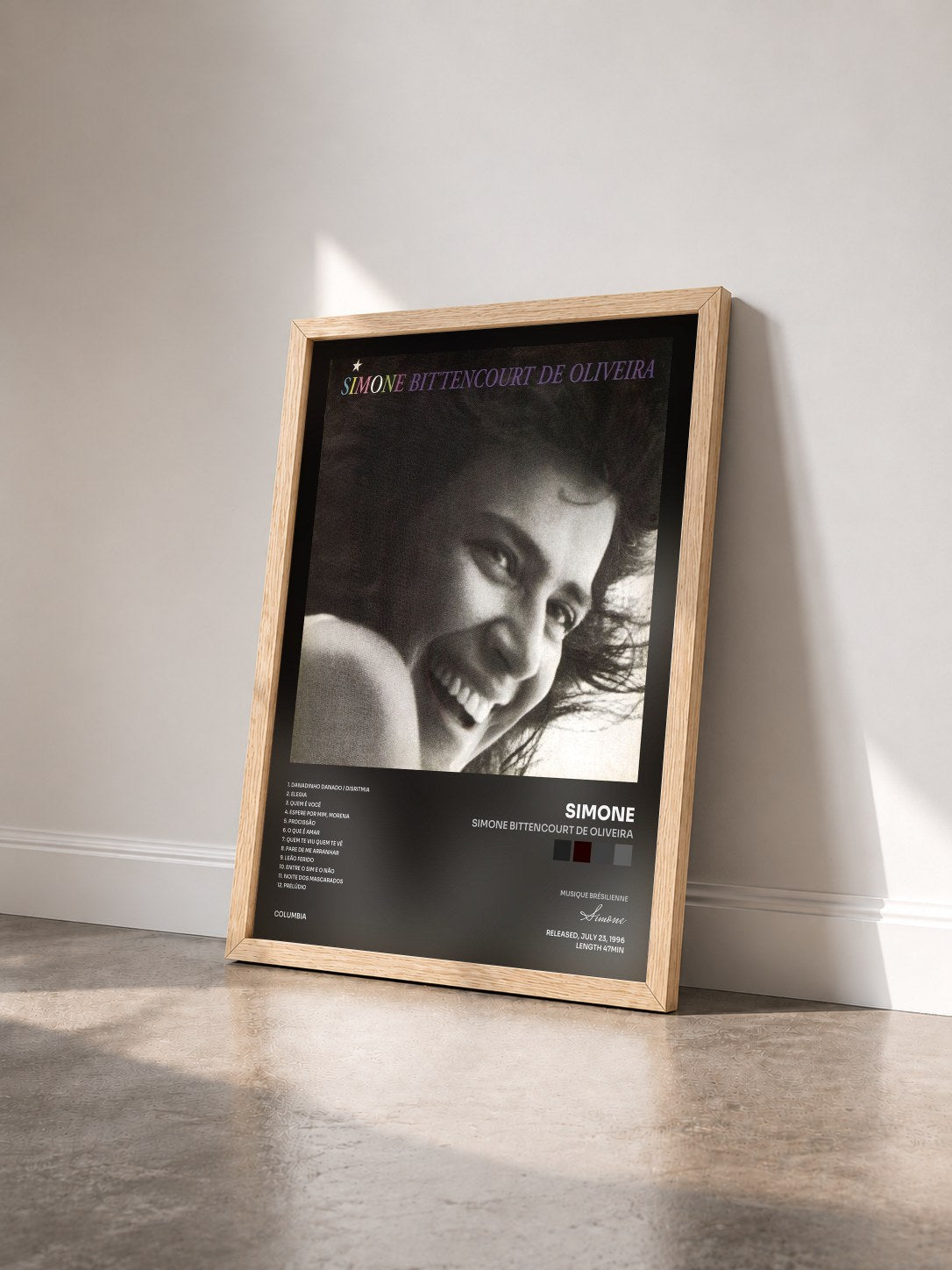 #bois Tableau de l'album Simone Bittencourt De Oliveira de Simone vu de trois quarts, cadre en bois brut