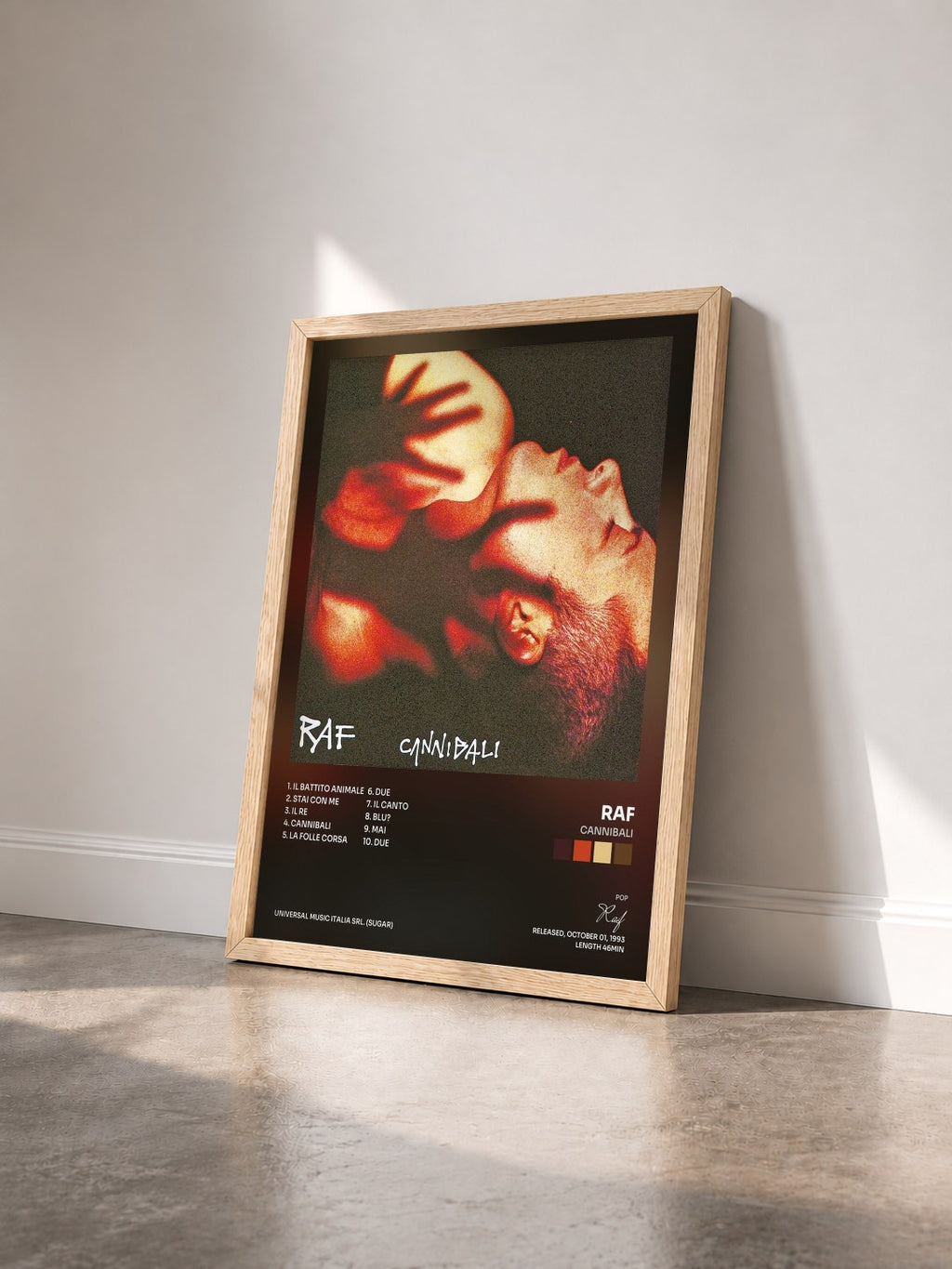 #bois Tableau de l'album Cannibali de Raf vu de trois quarts, cadre en bois brut