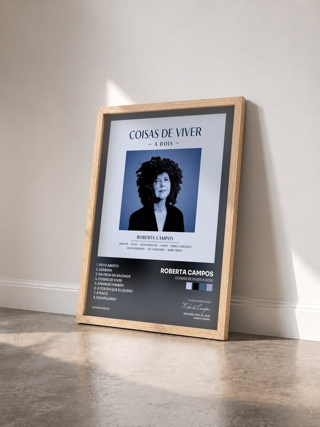 #bois Tableau de l'album Coisas de Viver a Dois de Roberta Campos vu de trois quarts, cadre en bois brut