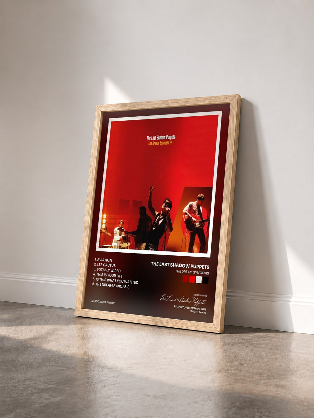 #bois Tableau de l'album The Dream Synopsis de The Last Shadow Puppets vu de trois quarts, cadre en bois brut