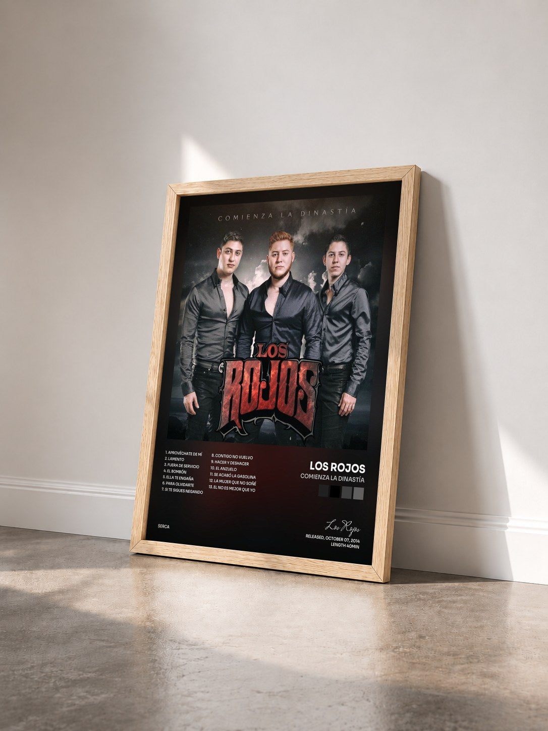 #bois Tableau de l'album Comienza la Dinastía de Los Rojos vu de trois quarts, cadre en bois brut