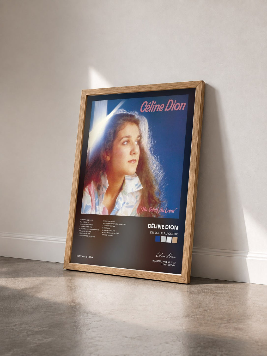 #bois Tableau de l'album Du soleil au coeur de Céline Dion vu de trois quarts, cadre en bois brut