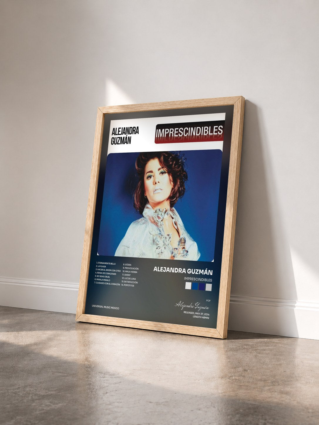 #bois Tableau de l'album Imprescindibles de Alejandra Guzmán vu de trois quarts, cadre en bois brut
