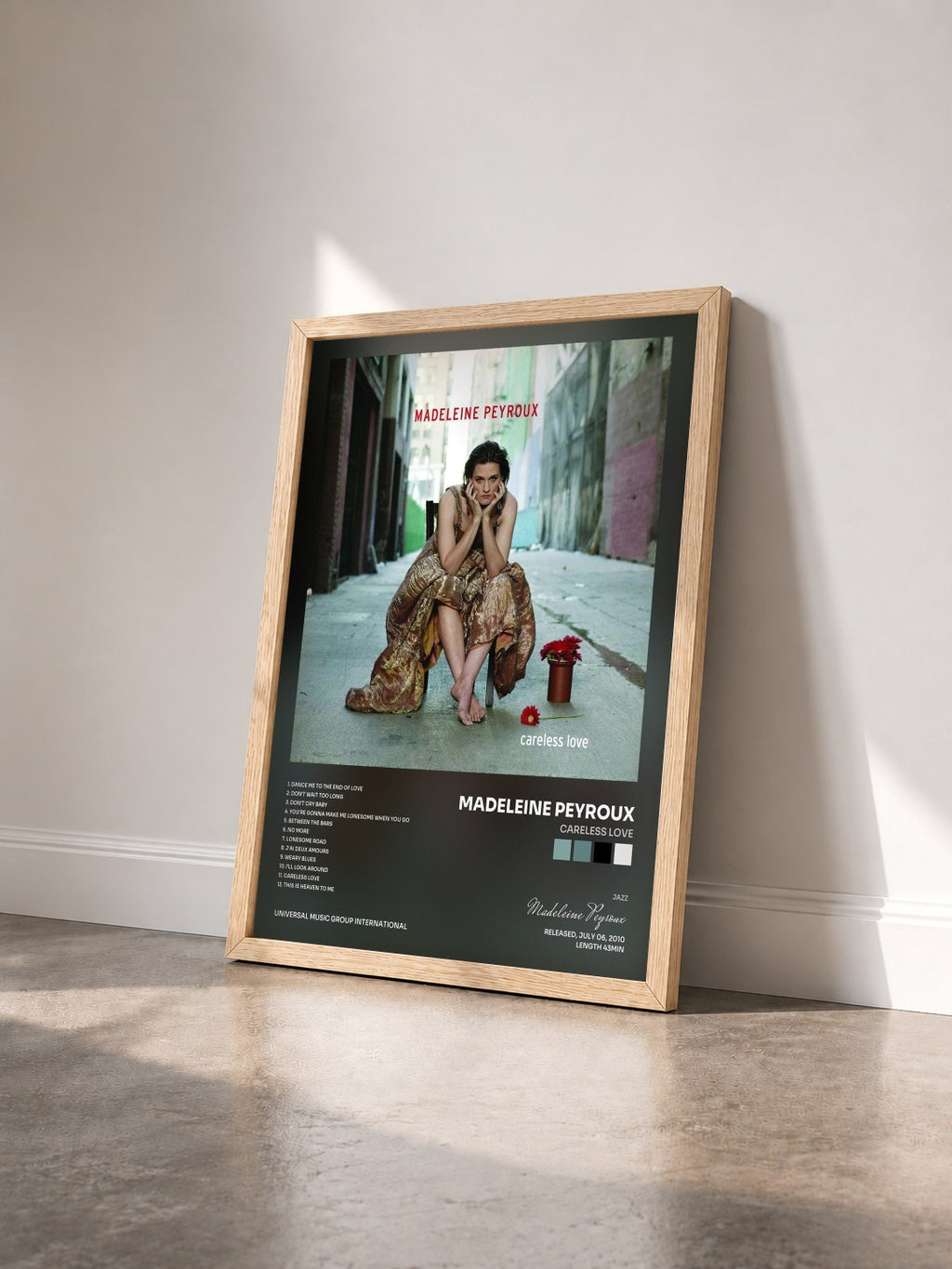 #bois Tableau de l'album Careless Love de Madeleine Peyroux vu de trois quarts, cadre en bois brut