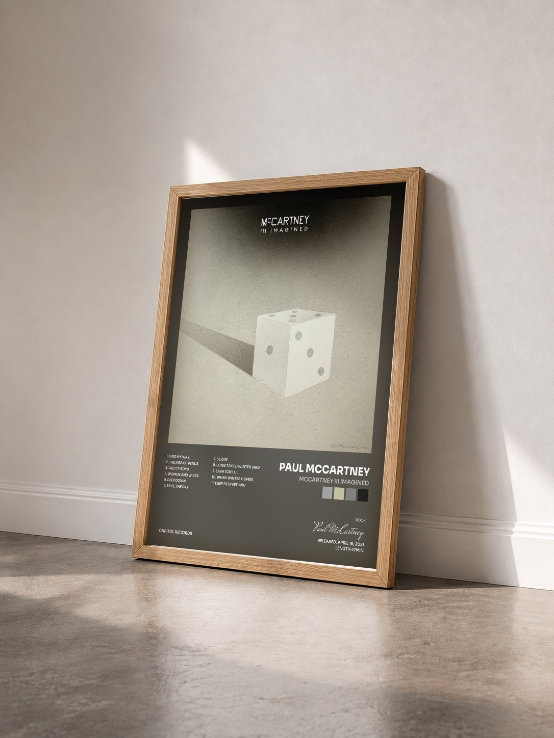 #bois Tableau de l'album McCartney III Imagined de Paul McCartney vu de trois quarts, cadre en bois brut