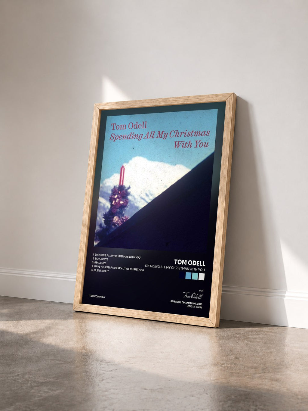 #bois Tableau de l'album Spending All My Christmas with You de Tom Odell vu de trois quarts, cadre en bois brut