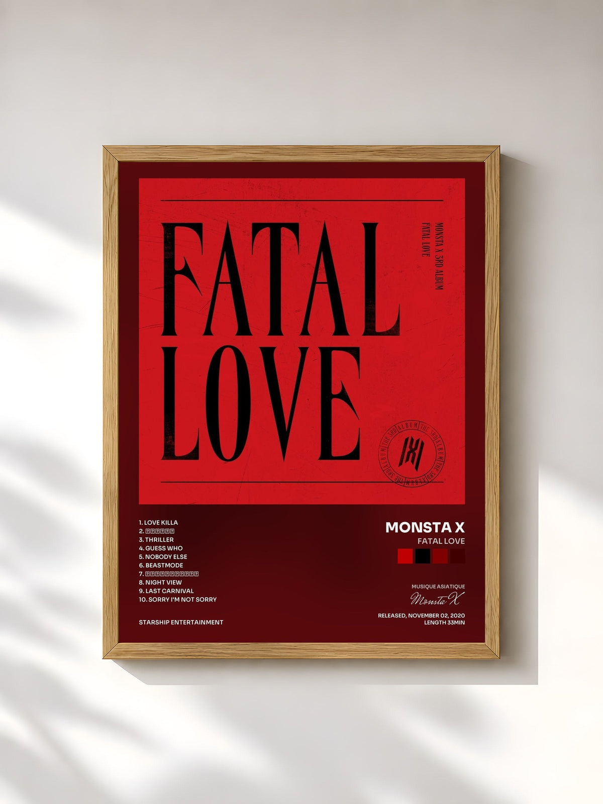 #bois Tableau de l'album Fatal Love de Monsta X, cadre en bois brut, imprimé et encadré en France