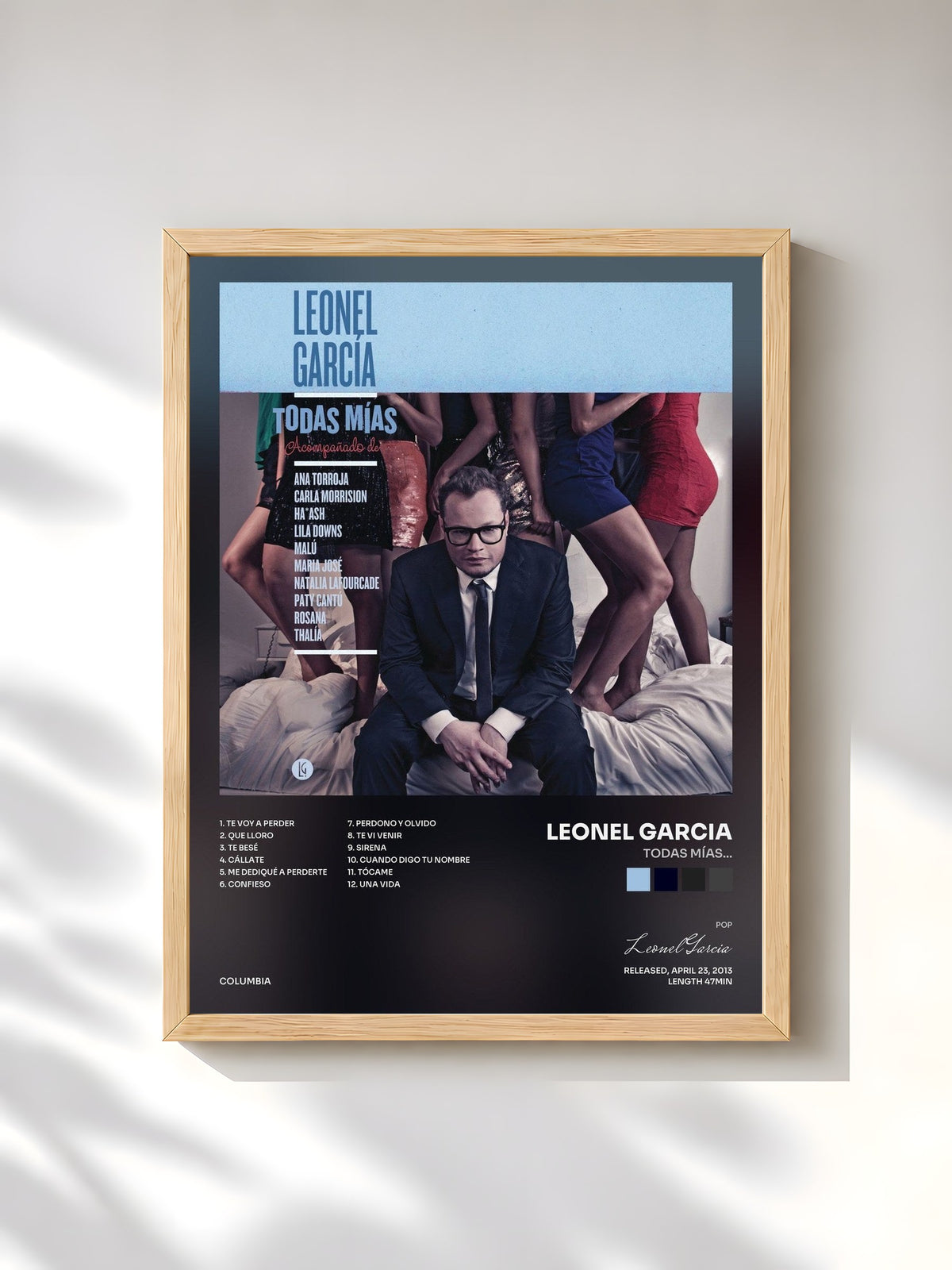 #bois Tableau de l'album Todas Mías... de Leonel Garcia, cadre en bois brut, imprimé et encadré en France