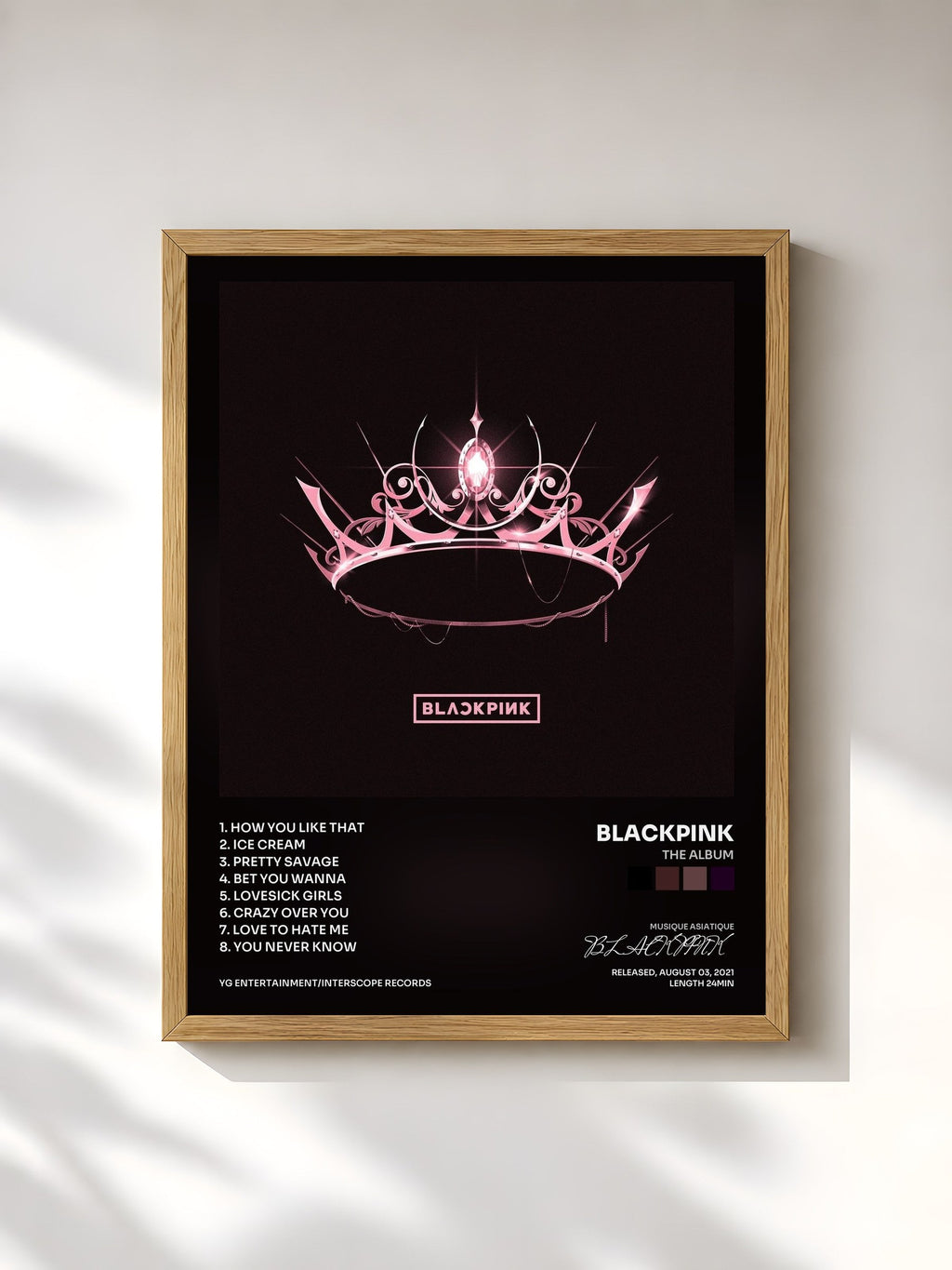 #bois Tableau de l'album THE ALBUM de BLACKPINK, cadre en bois brut, imprimé et encadré en France
