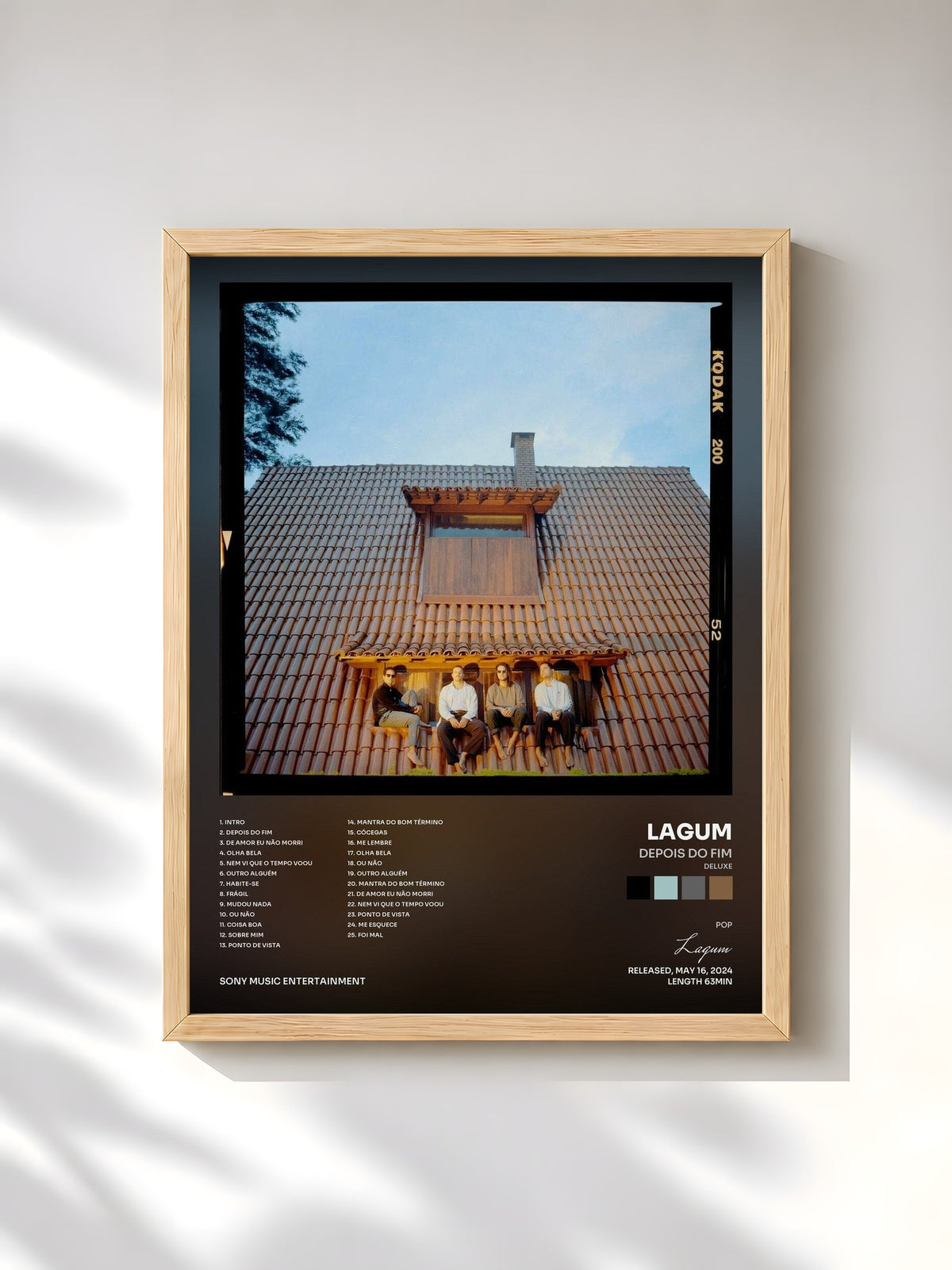 #bois Tableau de l'album Depois do Fim (Deluxe) de Lagum, cadre en bois brut, imprimé et encadré en France