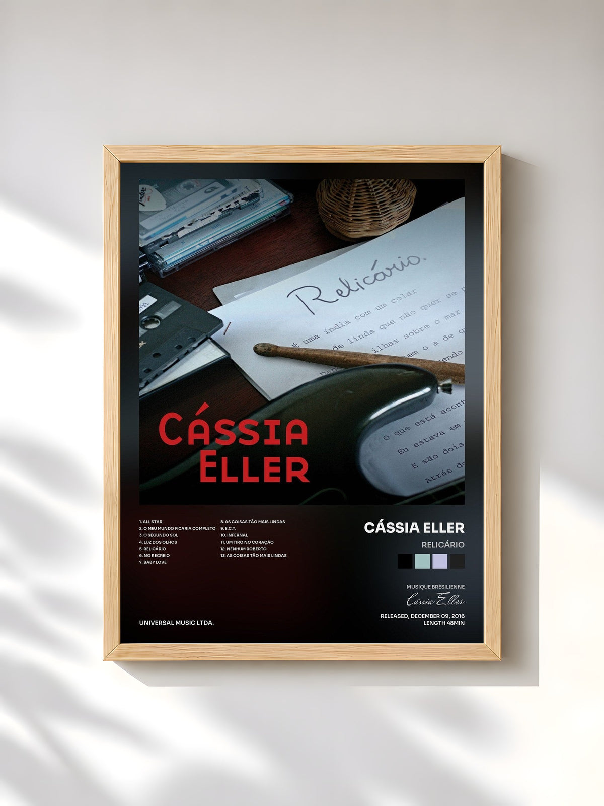 #bois Tableau de l'album Relicário de Cássia Eller, cadre en bois brut, imprimé et encadré en France
