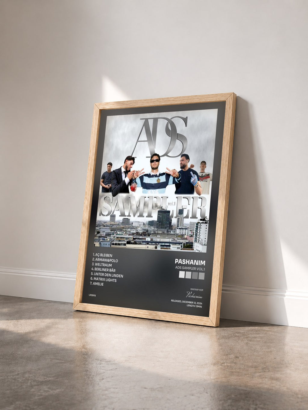 #bois Tableau de l'album ADS Sampler vol.1 de Pashanim vu de trois quarts, cadre en bois brut