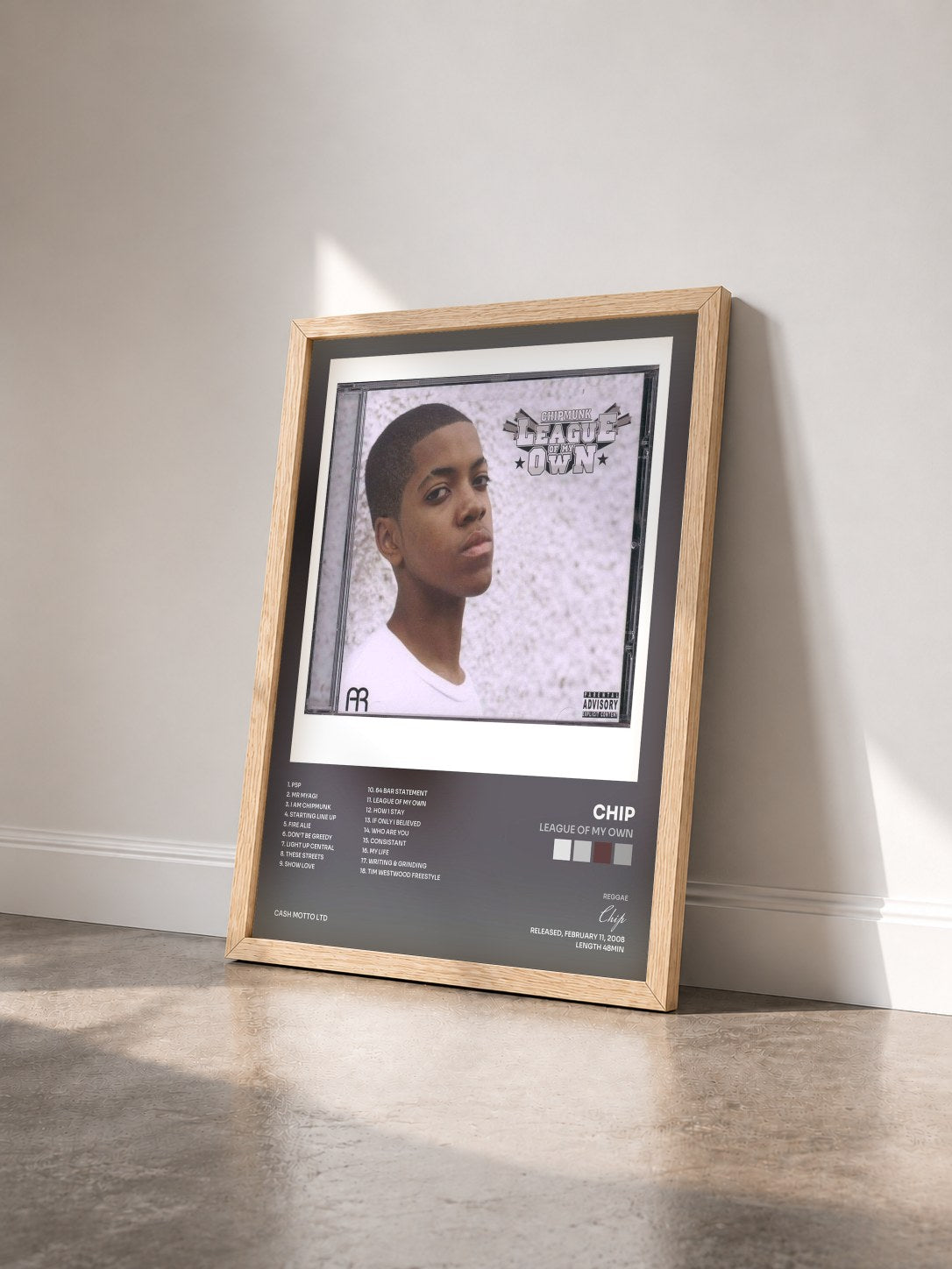 #bois Tableau de l'album League Of My Own de Chip vu de trois quarts, cadre en bois brut