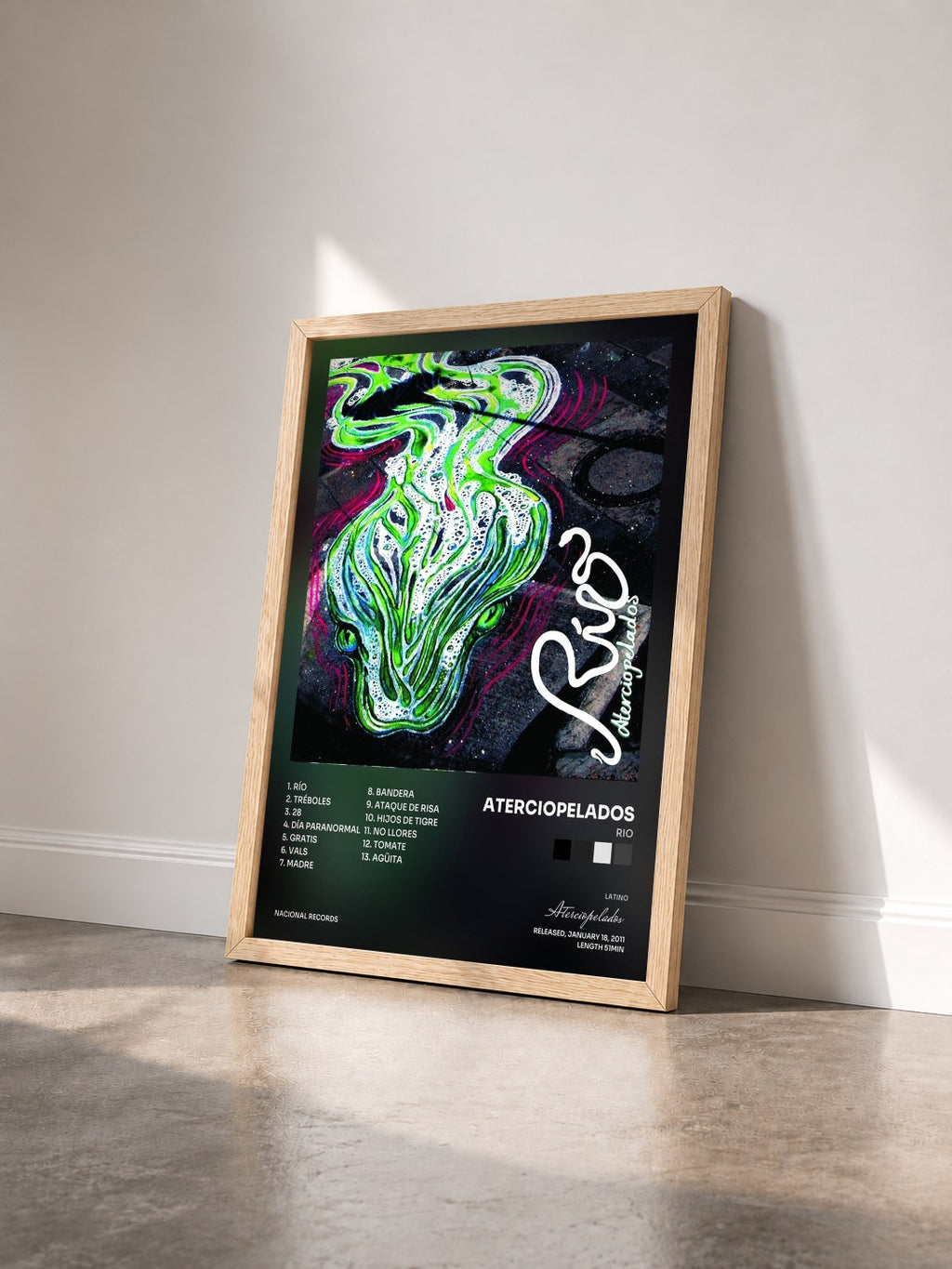 #bois Tableau de l'album Rio de Aterciopelados vu de trois quarts, cadre en bois brut