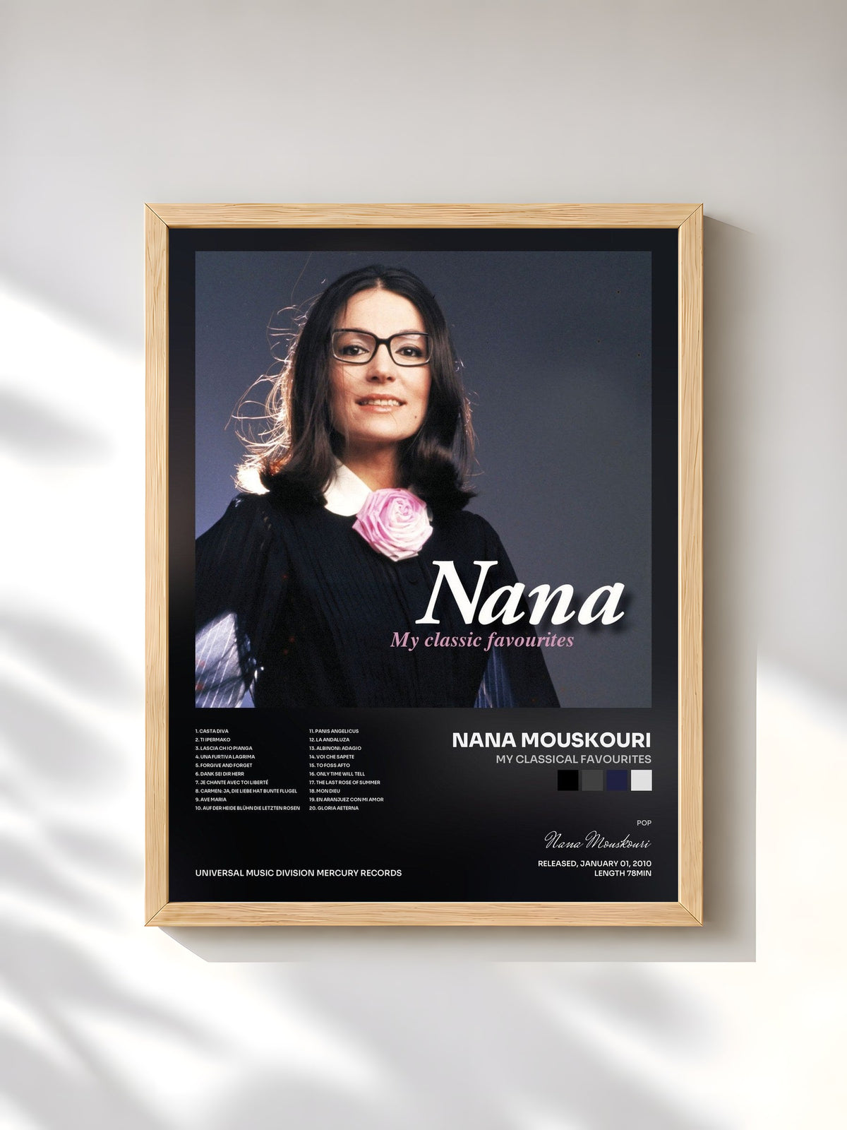#bois Tableau de l'album My Classical Favourites de Nana Mouskouri, cadre en bois brut, imprimé et encadré en France