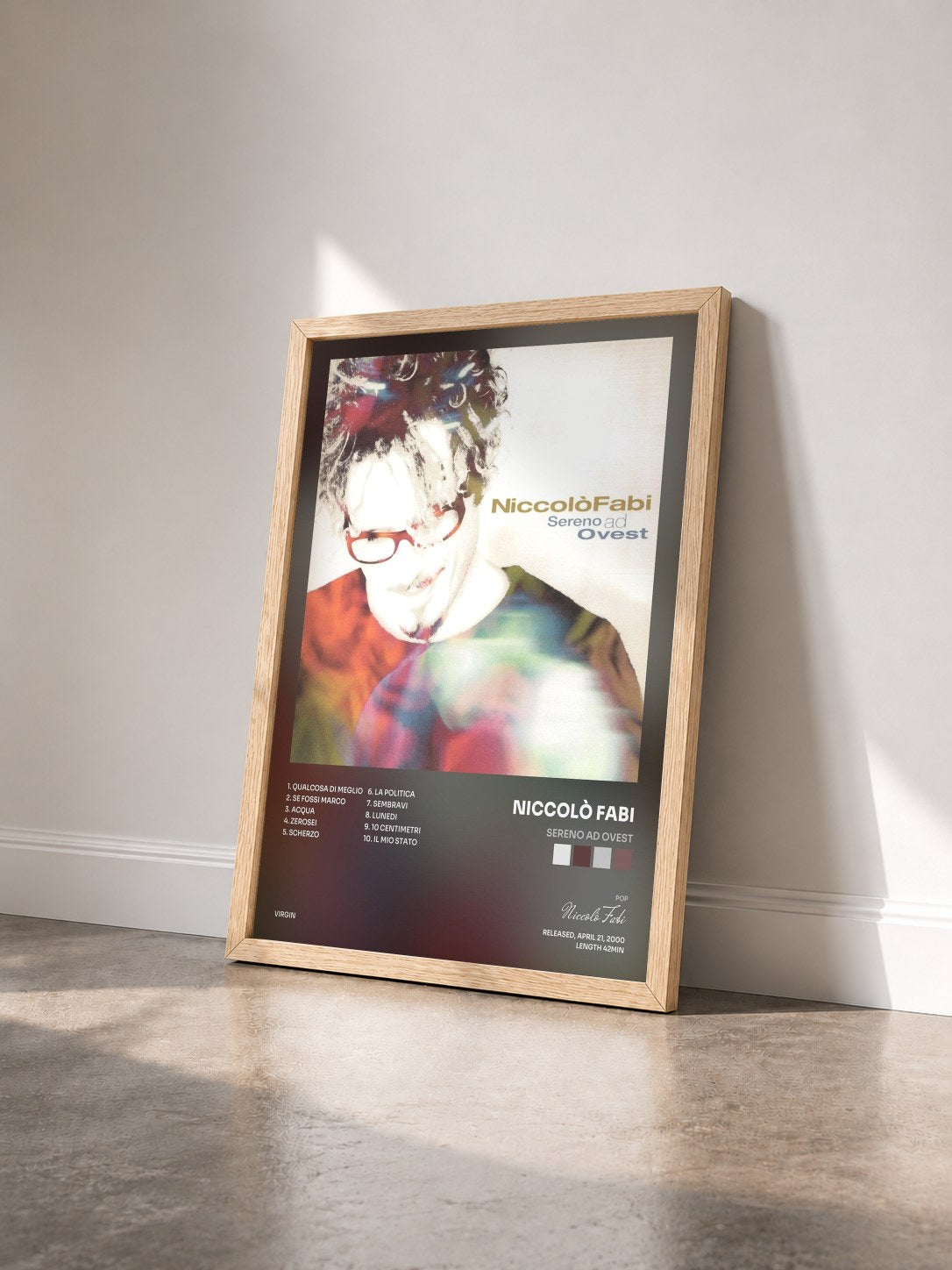 #bois Tableau de l'album Sereno Ad Ovest de Niccolò Fabi vu de trois quarts, cadre en bois brut
