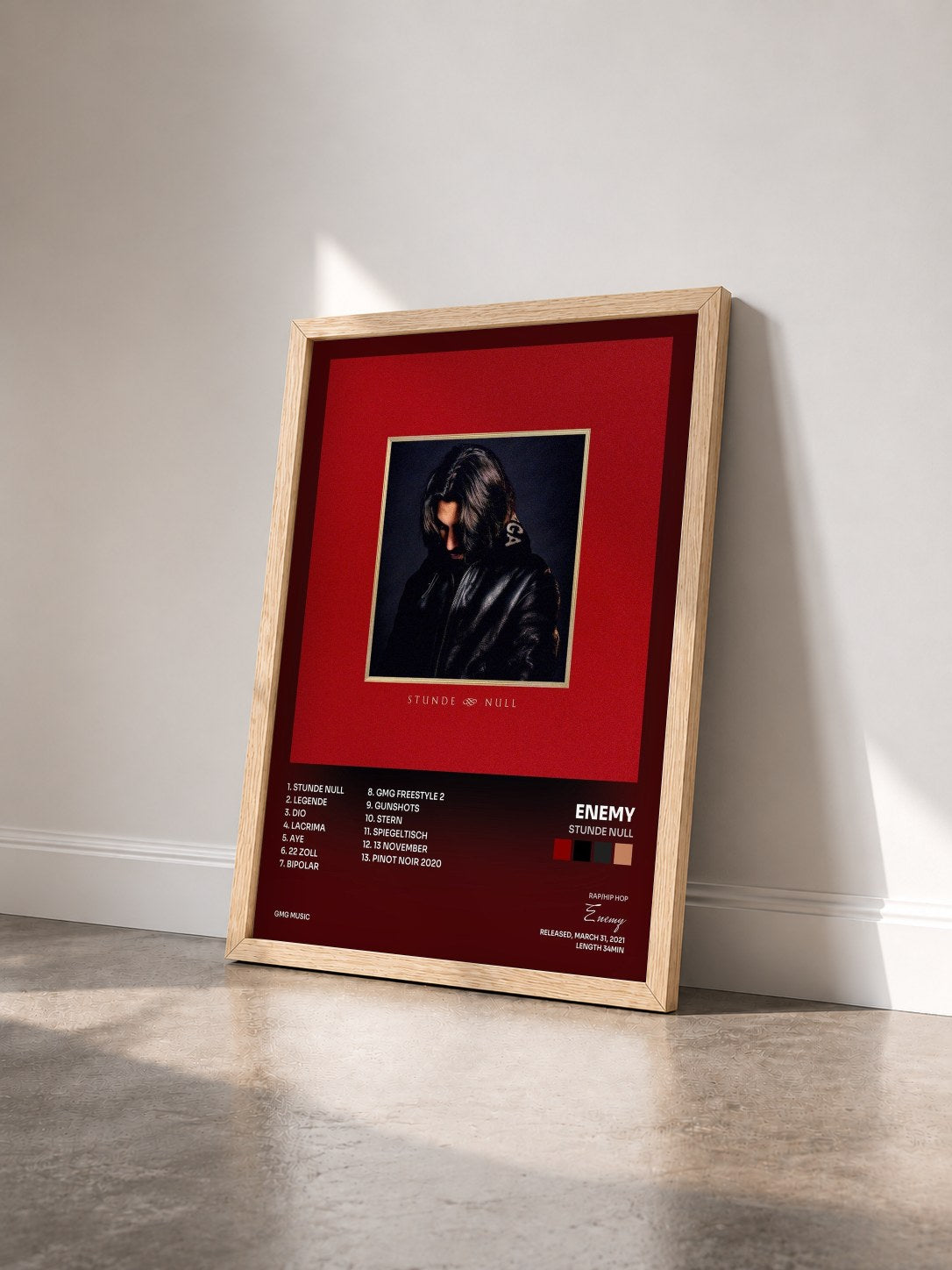 #bois Tableau de l'album Stunde Null de Enemy vu de trois quarts, cadre en bois brut