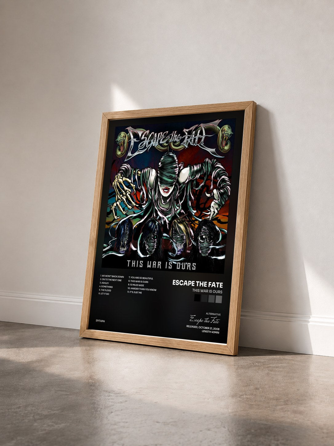 #bois Tableau de l'album This War Is Ours de Escape the Fate vu de trois quarts, cadre en bois brut