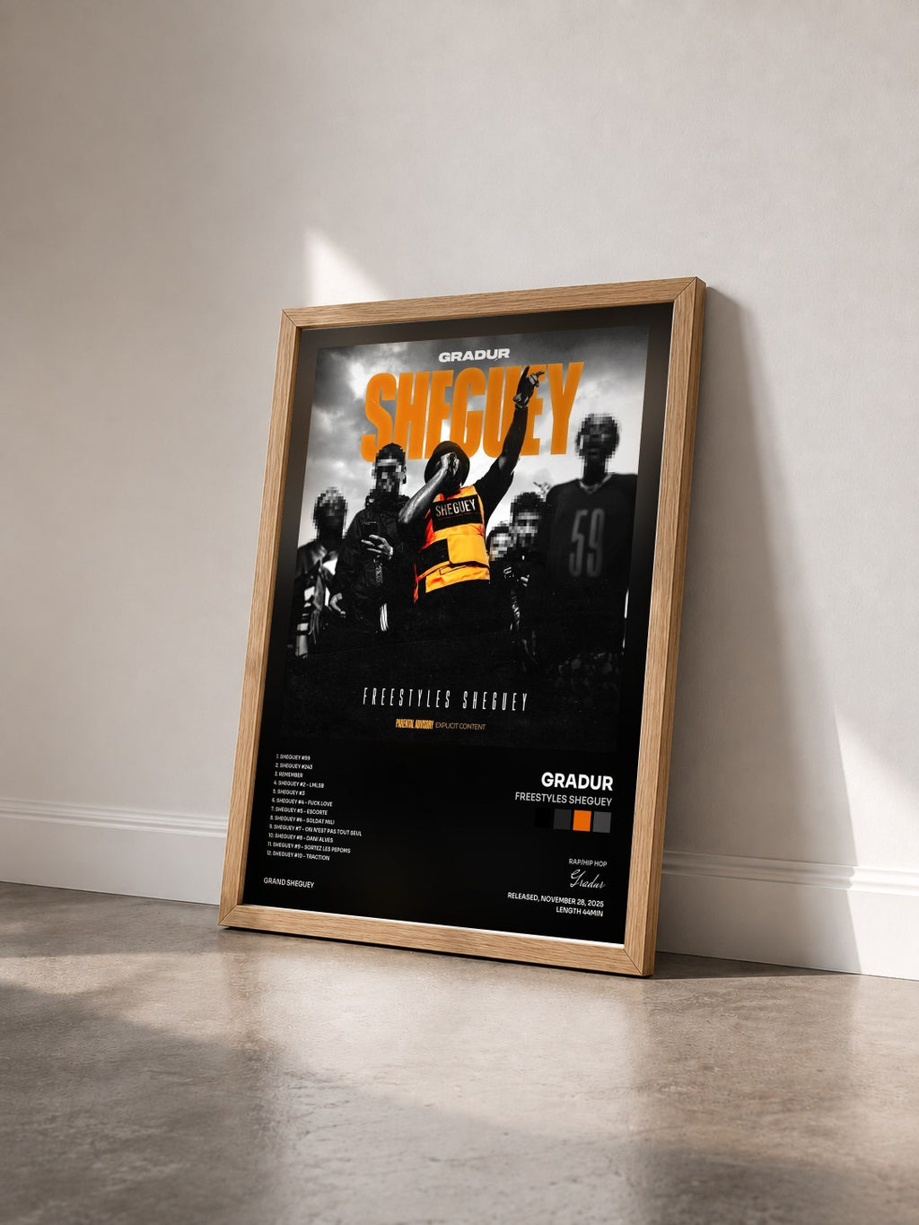 #bois Tableau de l'album FREESTYLES SHEGUEY de Gradur vu de trois quarts, cadre en bois brut