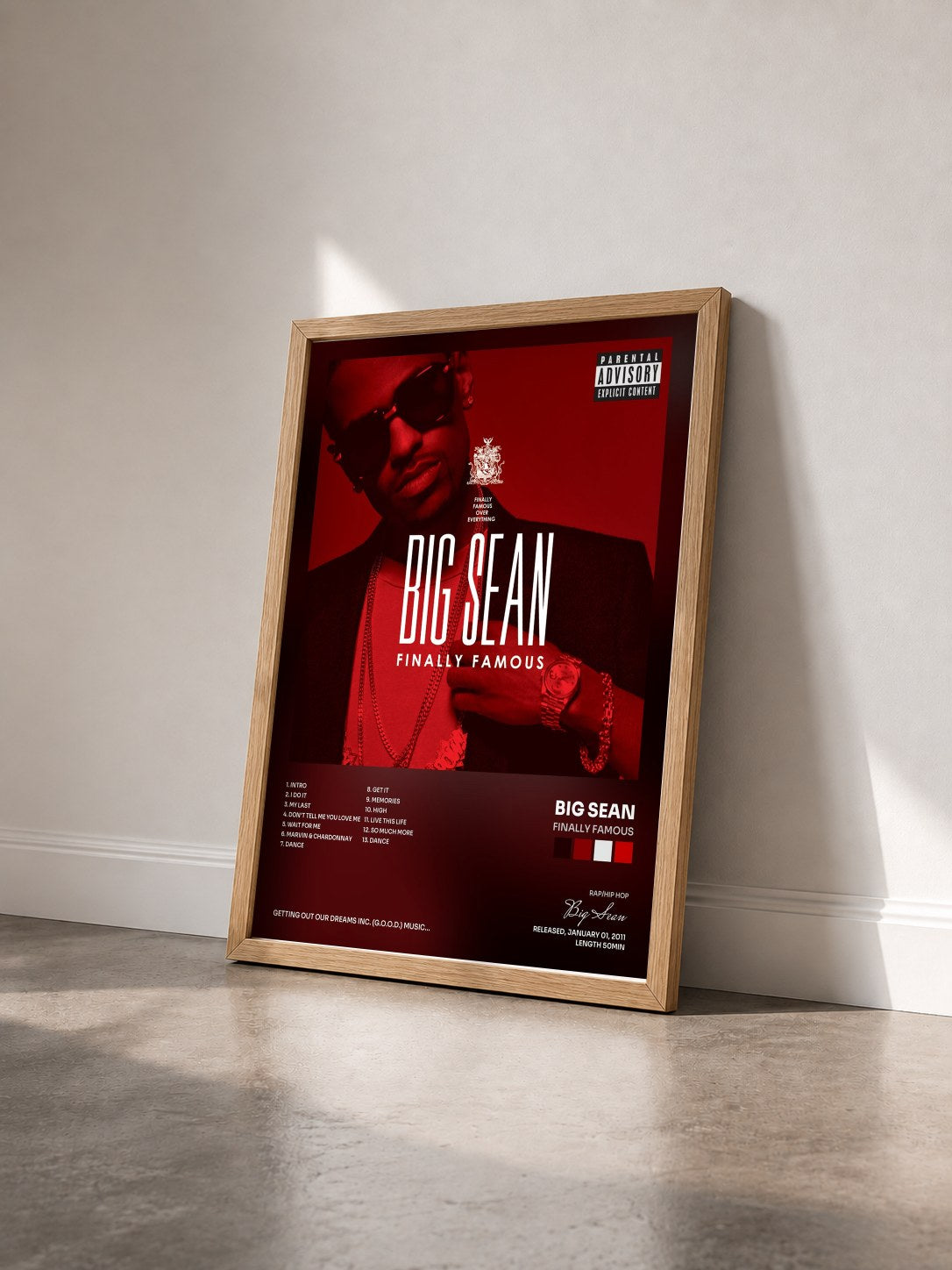 #bois Tableau de l'album Finally Famous de Big Sean vu de trois quarts, cadre en bois brut