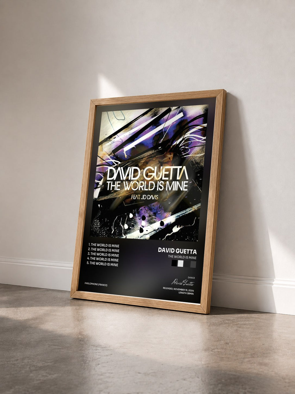 #bois Tableau de l'album The World Is Mine de David Guetta vu de trois quarts, cadre en bois brut