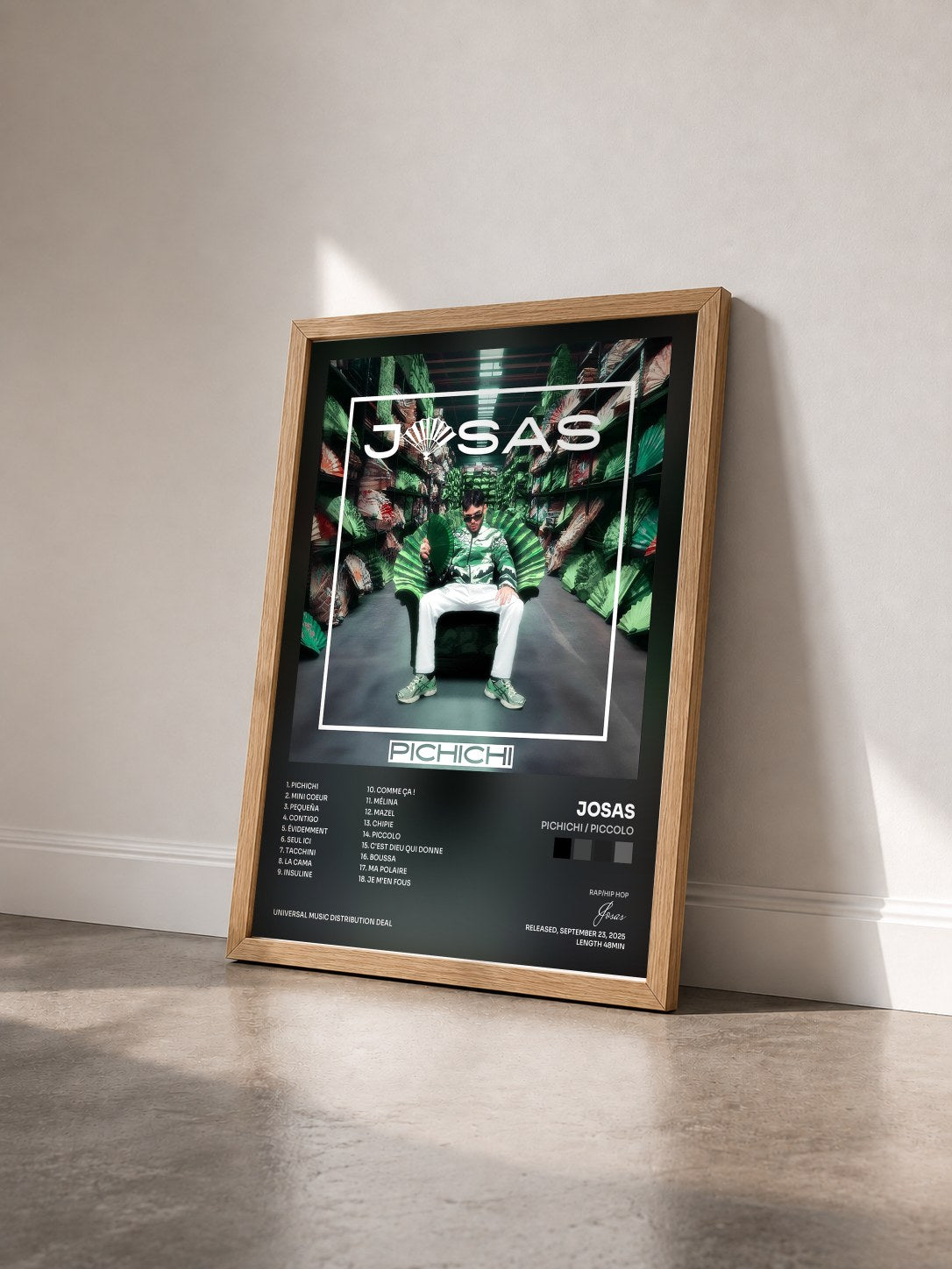 #bois Tableau de l'album Pichichi / Piccolo de Josas vu de trois quarts, cadre en bois brut