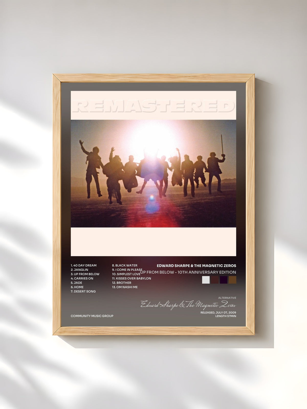 #bois Tableau de l'album Up From Below - 10th Anniversary Edition de Edward Sharpe & The Magnetic Zeros, cadre en bois brut, imprimé et encadré en France