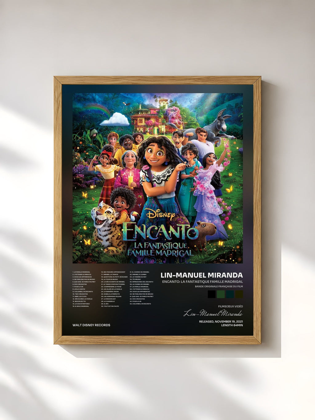 #bois Tableau de l'album Encanto: La fantastique famille Madrigal (Bande Originale Française du Film) de Lin-Manuel Miranda, cadre en bois brut, imprimé et encadré en France