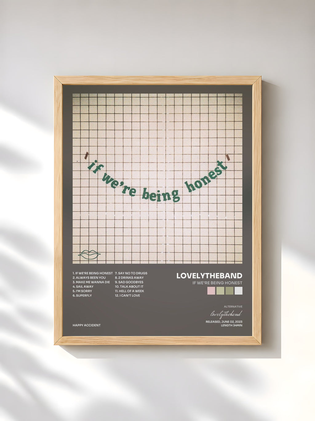#bois Tableau de l'album if we're being honest de lovelytheband, cadre en bois brut, imprimé et encadré en France