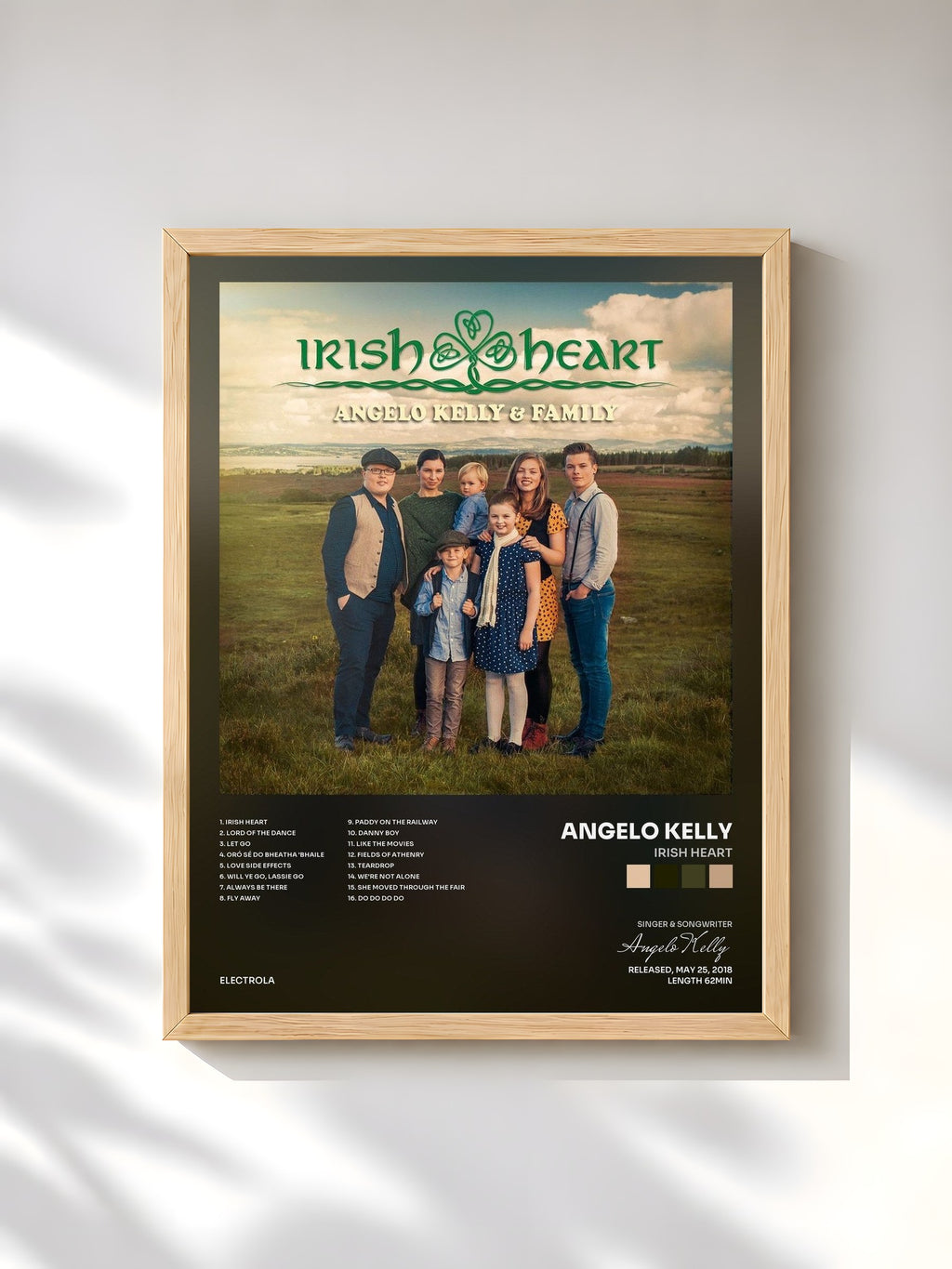 #bois Tableau de l'album Irish Heart de Angelo Kelly, cadre en bois brut, imprimé et encadré en France