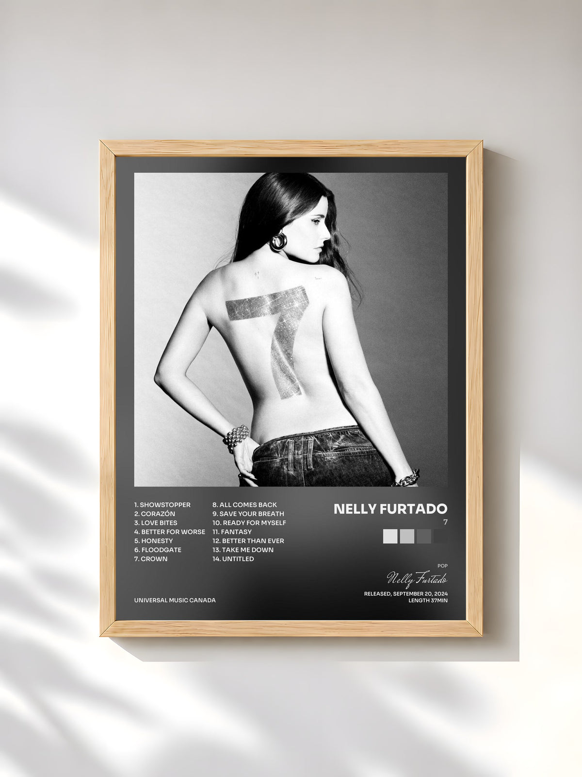 #bois Tableau de l'album 7 de Nelly Furtado, cadre en bois brut, imprimé et encadré en France