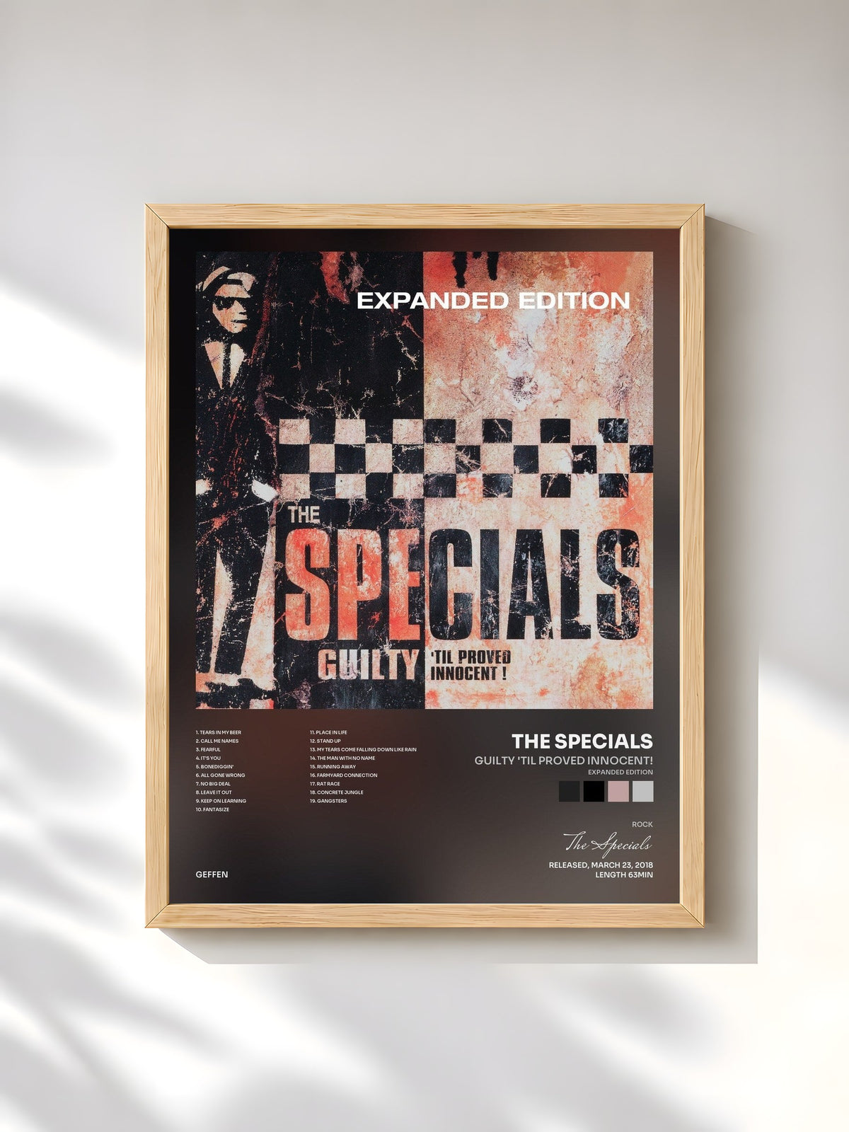 #bois Tableau de l'album Guilty 'Til Proved Innocent! (Expanded Edition) de The Specials, cadre en bois brut, imprimé et encadré en France