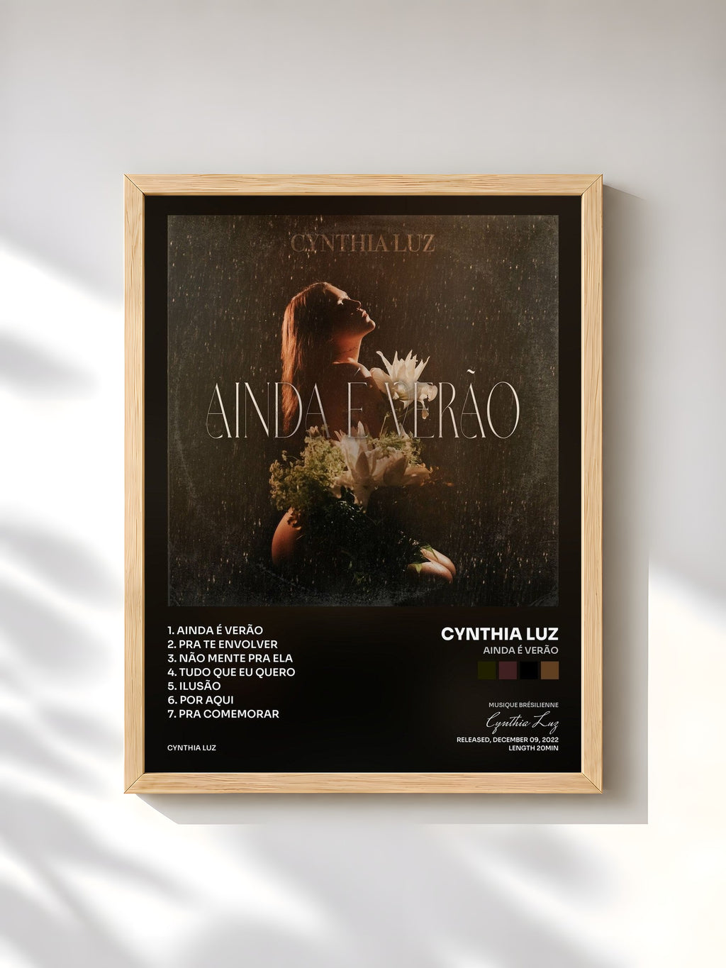 #bois Tableau de l'album Ainda É Verão de Cynthia Luz, cadre en bois brut, imprimé et encadré en France