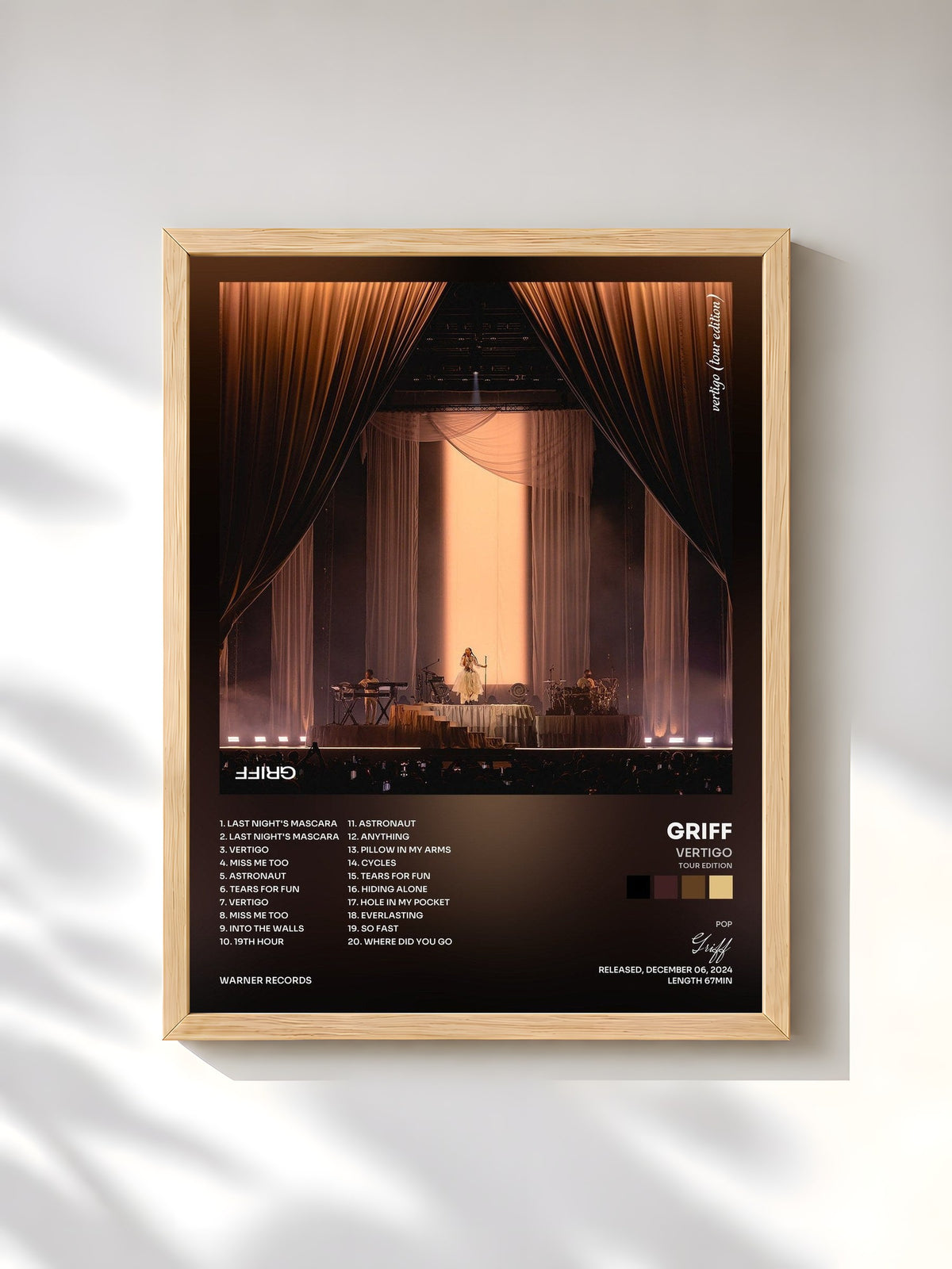 #bois Tableau de l'album Vertigo (Tour Edition) de Griff, cadre en bois brut, imprimé et encadré en France