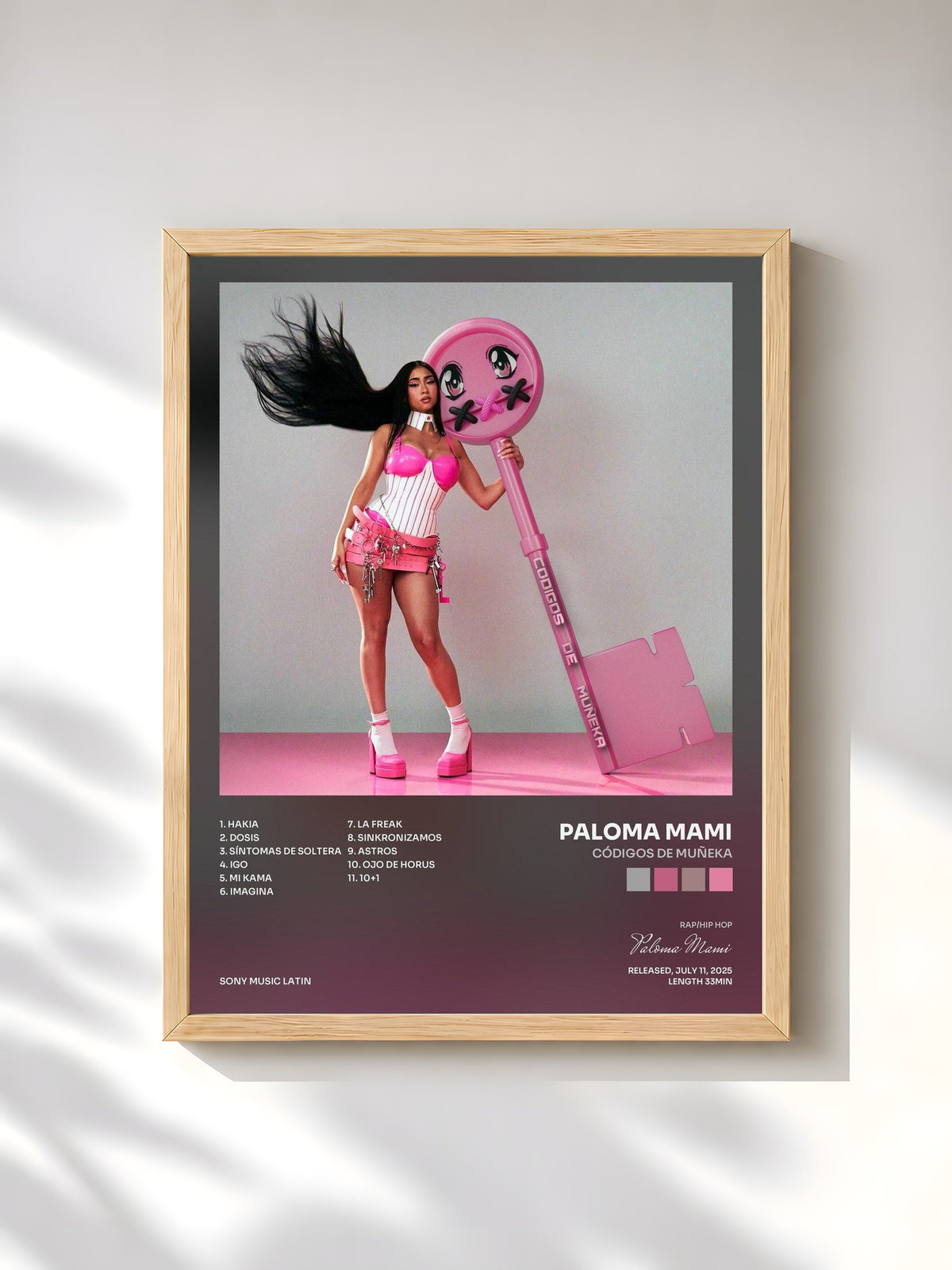 #bois Tableau de l'album CÓDiGOS DE MUÑEKA de Paloma Mami, cadre en bois brut, imprimé et encadré en France