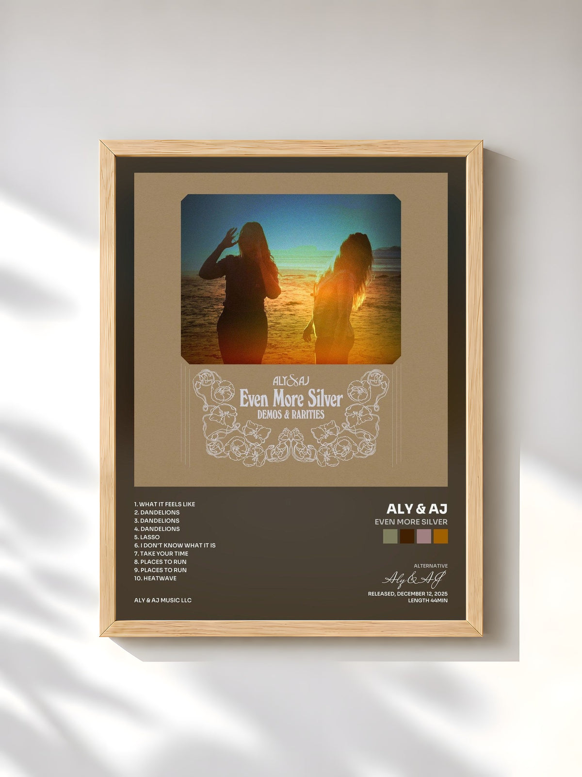 #bois Tableau de l'album Even More Silver de Aly & AJ, cadre en bois brut, imprimé et encadré en France