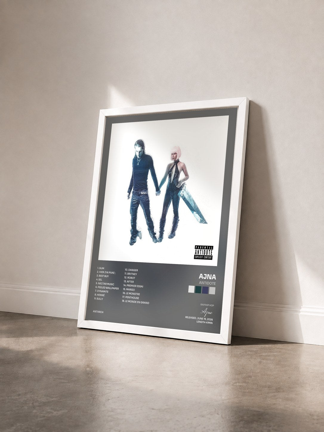 #blanc Tableau de l'album Antidote de Ajna vu de trois quarts, cadre blanc